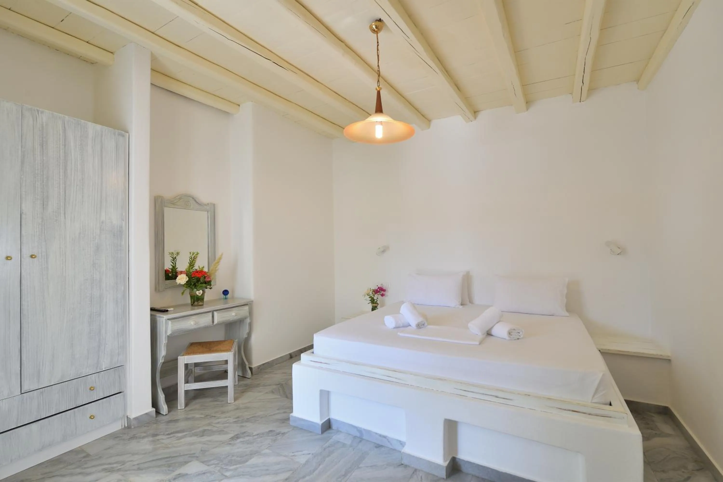 Bedroom, Bed in Surfing Beach Village Paros