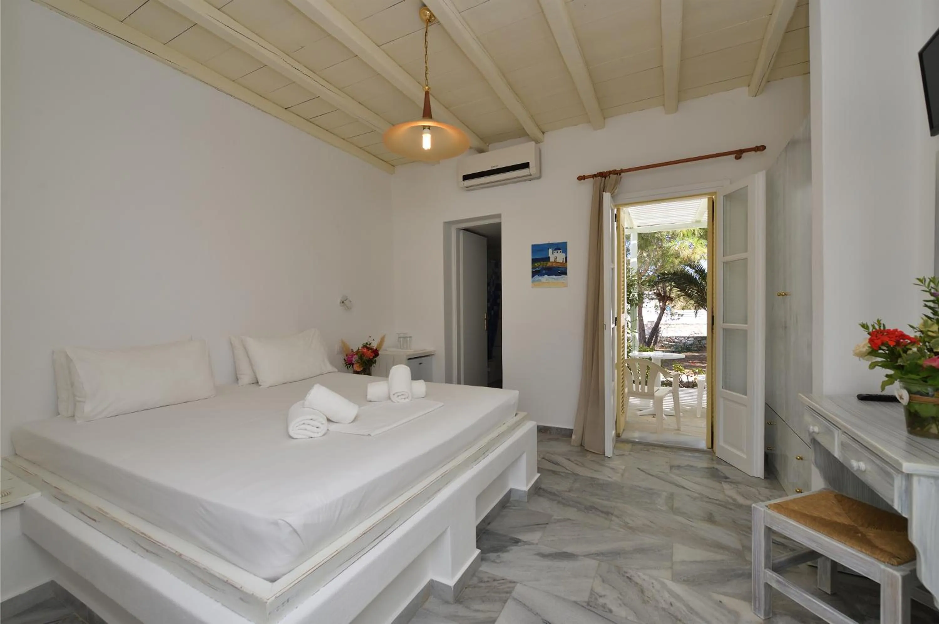 Bedroom, Bed in Surfing Beach Village Paros