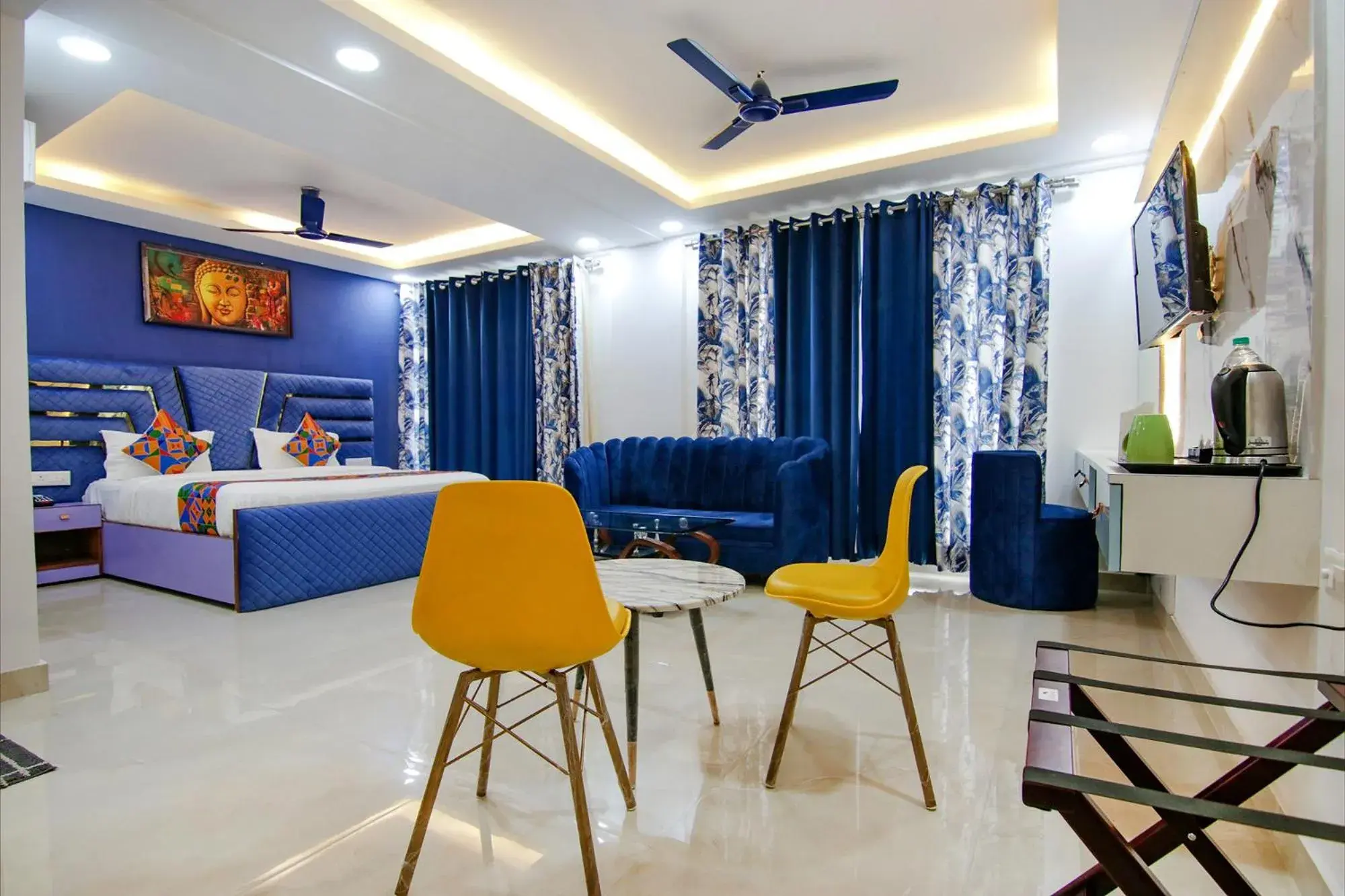 Superior Double Room - single occupancy in FabHotel Satyam International Superior Double Room - single occupancy in FabHotel Satyam International