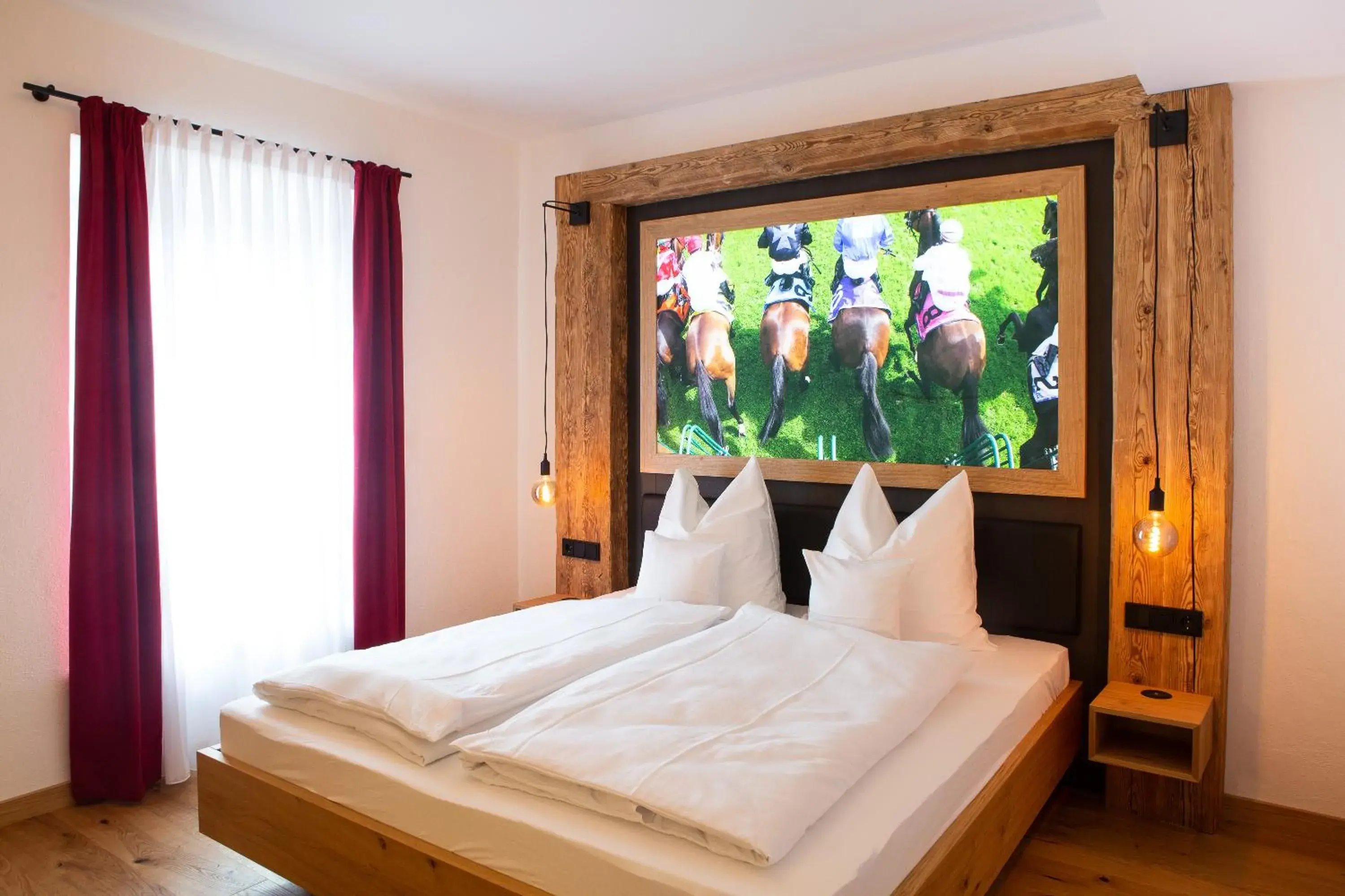 Queen Room - single occupancy in Gasthof & Hotel Bichler Queen Room - single occupancy in Gasthof & Hotel Bichler