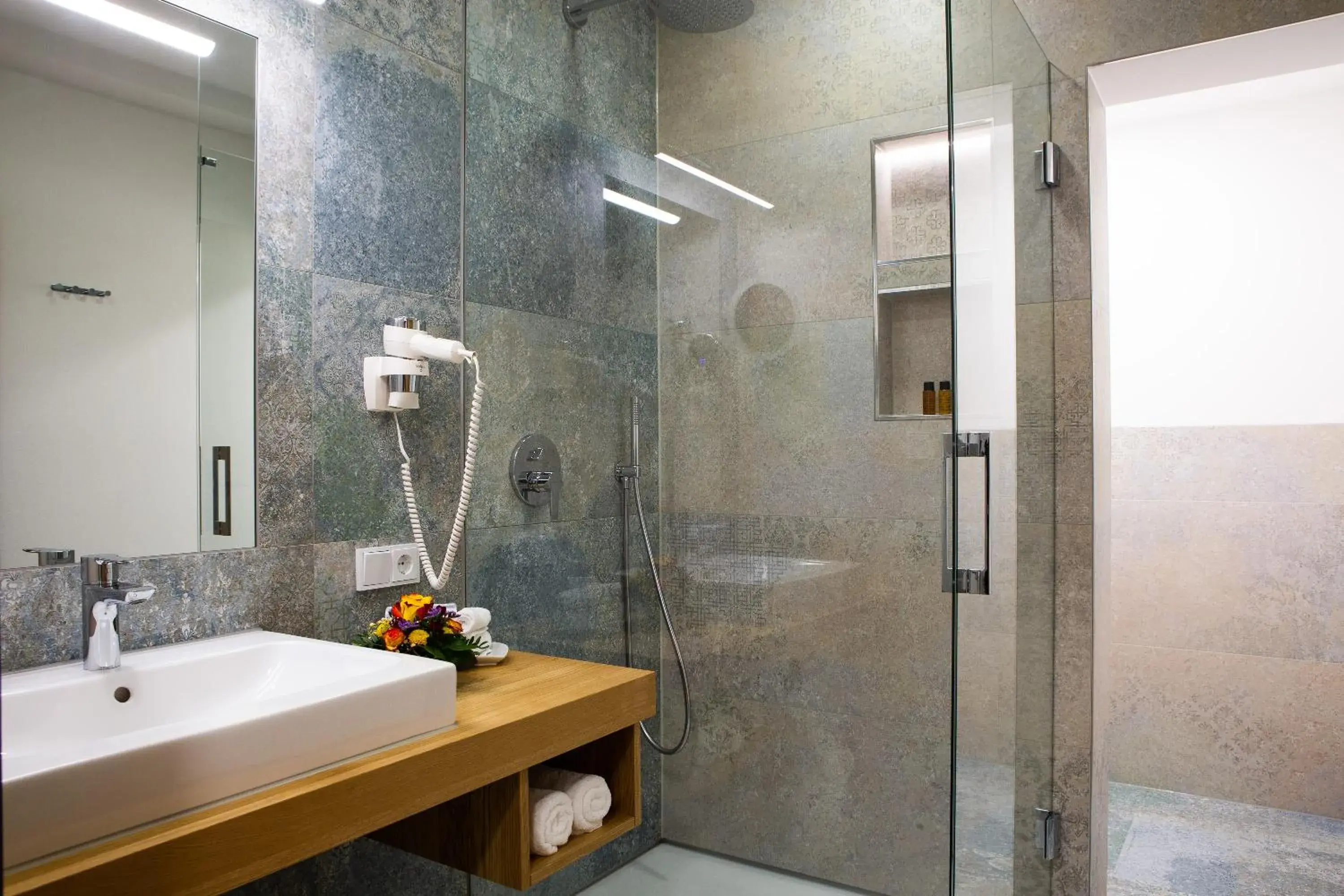 Two-Bedroom Apartment in Gasthof & Hotel Bichler Two-Bedroom Apartment in Gasthof & Hotel Bichler