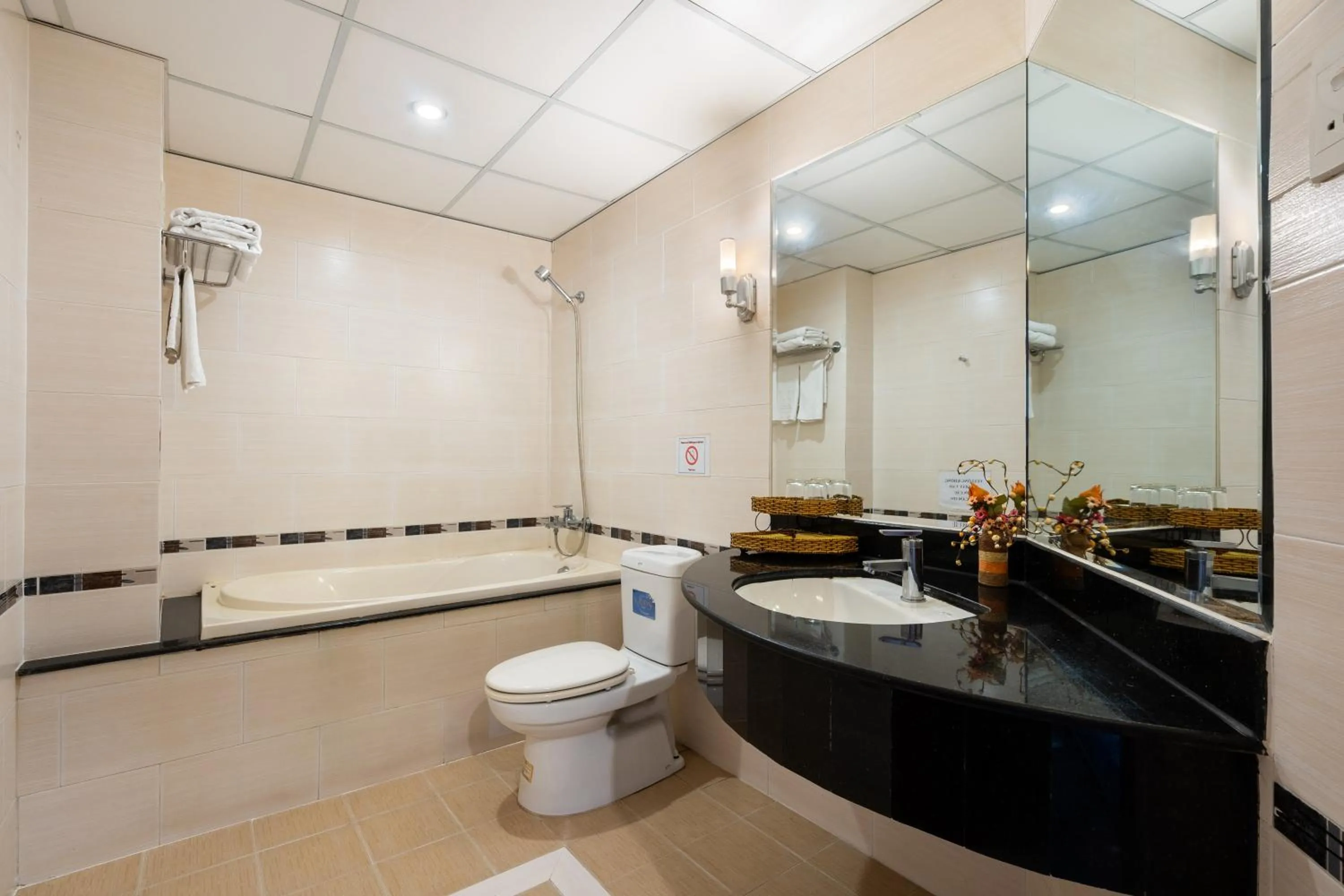 Shower in LUCASTA SAIGON Hotel