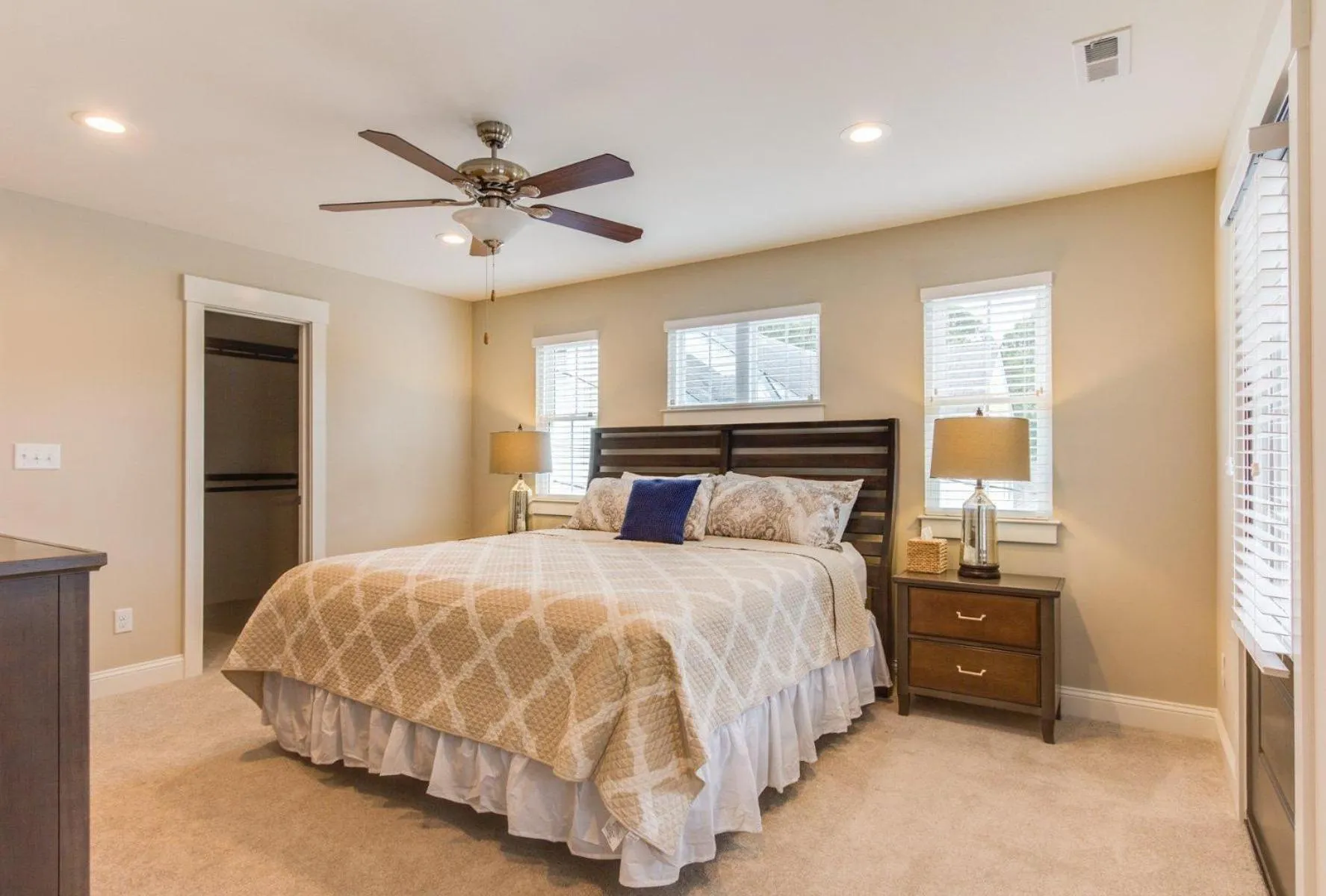 Bed in 412B The Chesapeake House