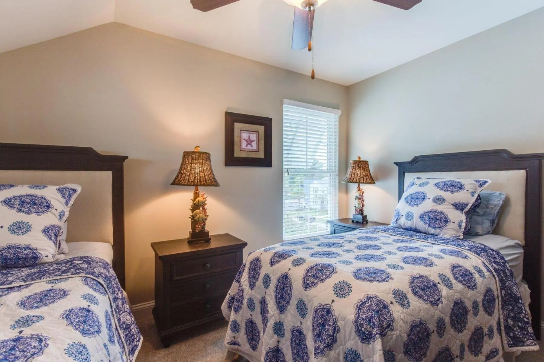 Bed in 404B The Princess Anne House