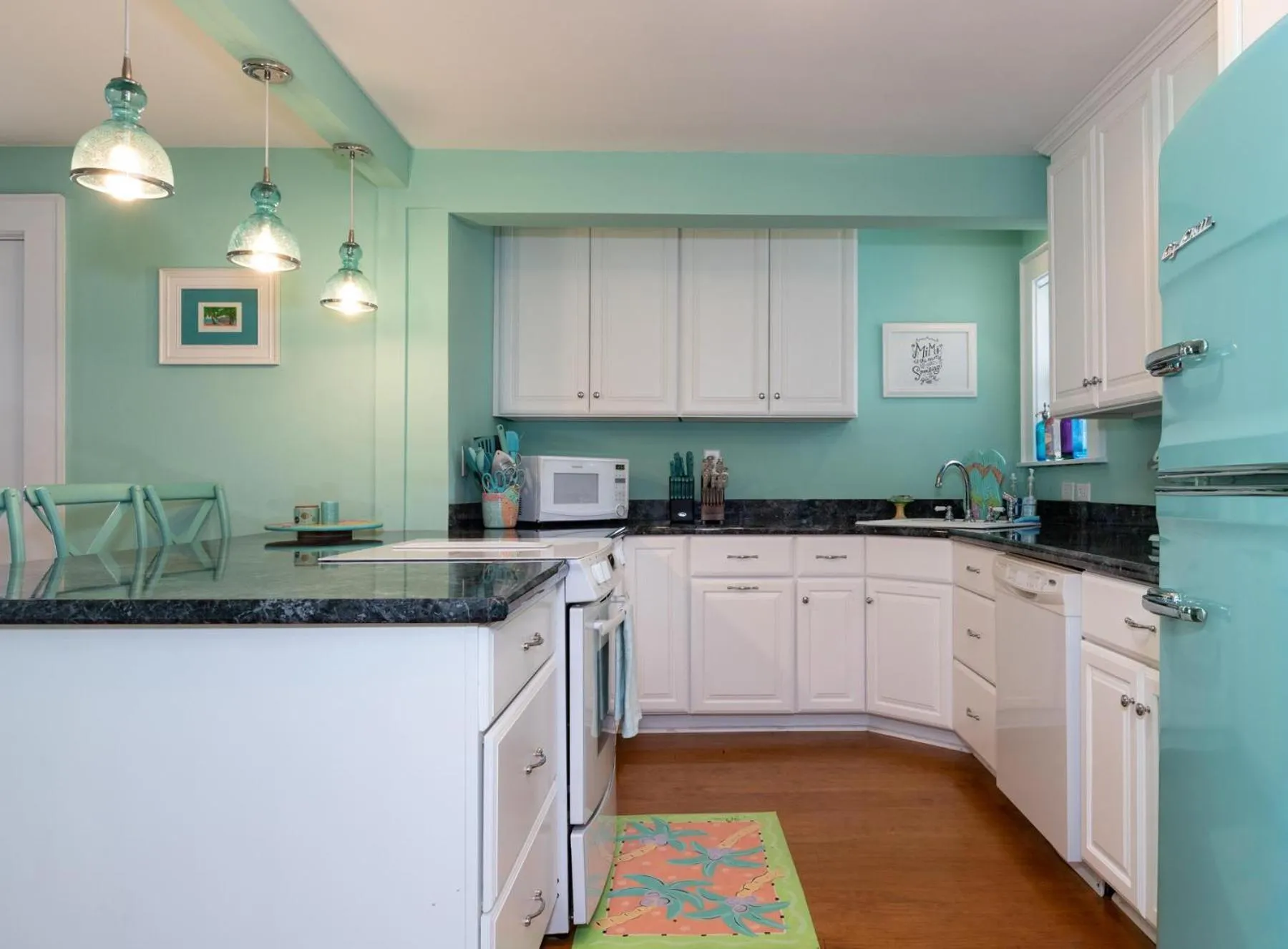 The Seashore Getaway House