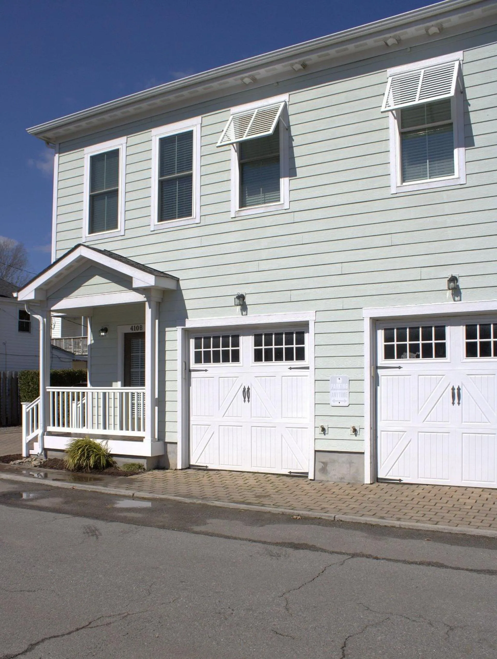 410B The King Neptune House