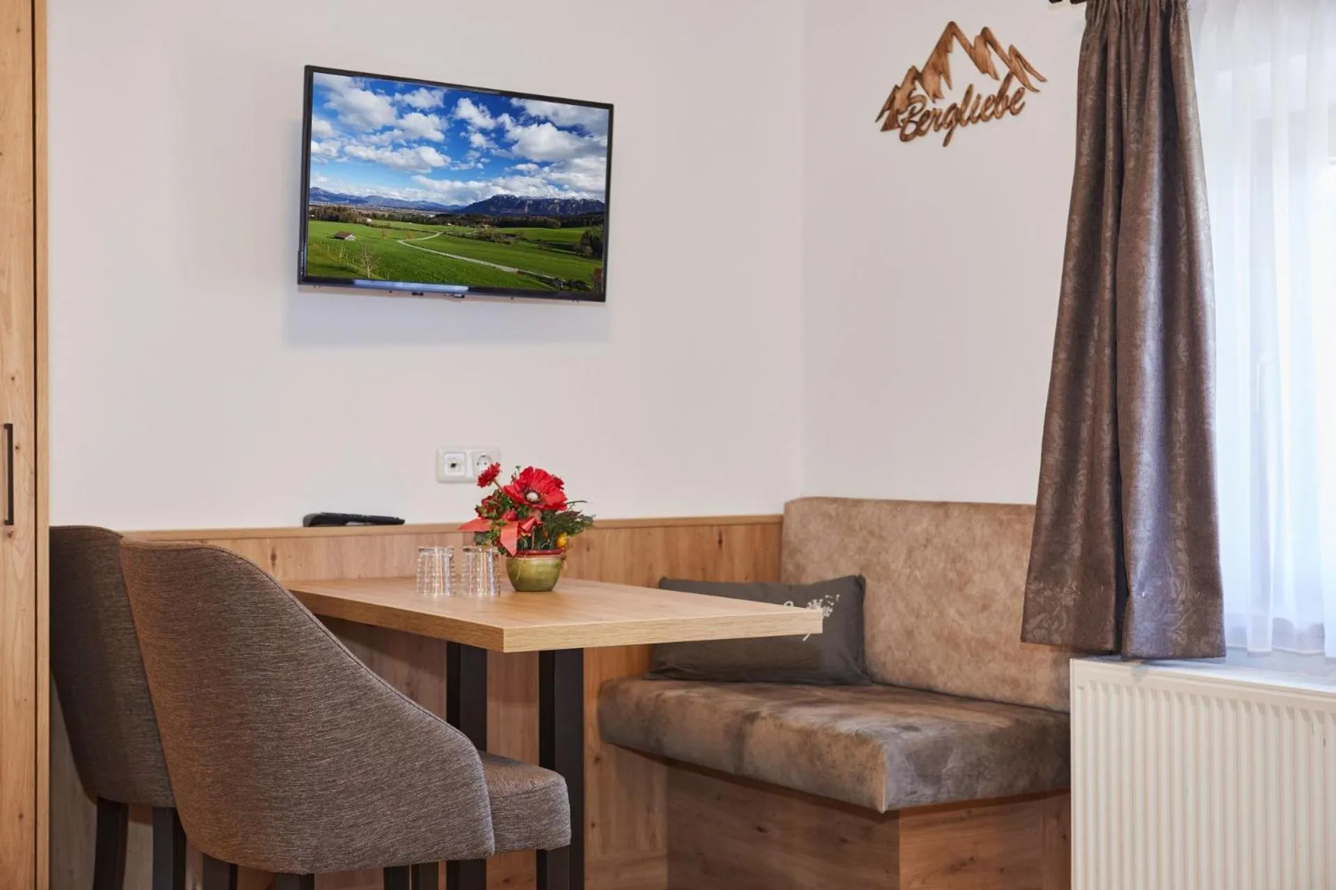 Large Single Room in Das Salzburgblick