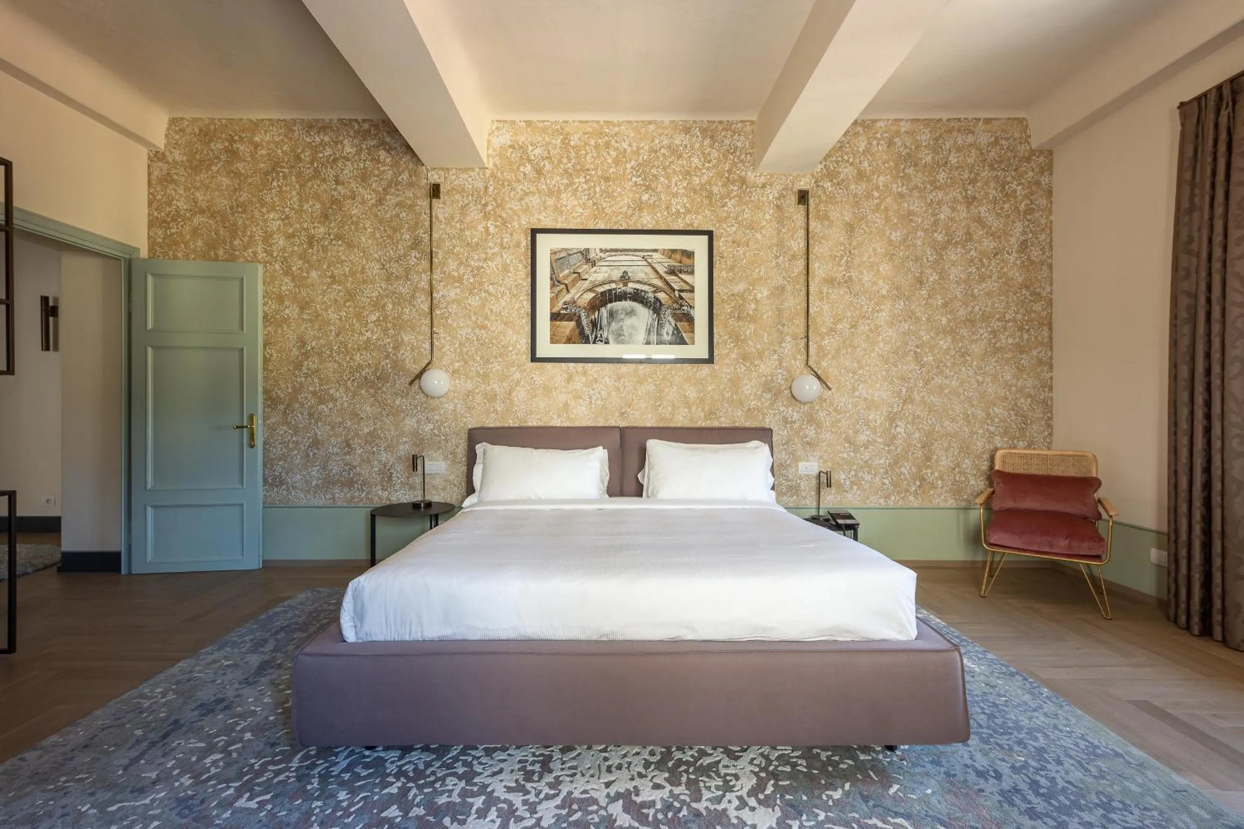 Bedroom, Bed in Grand Universe La Residenza