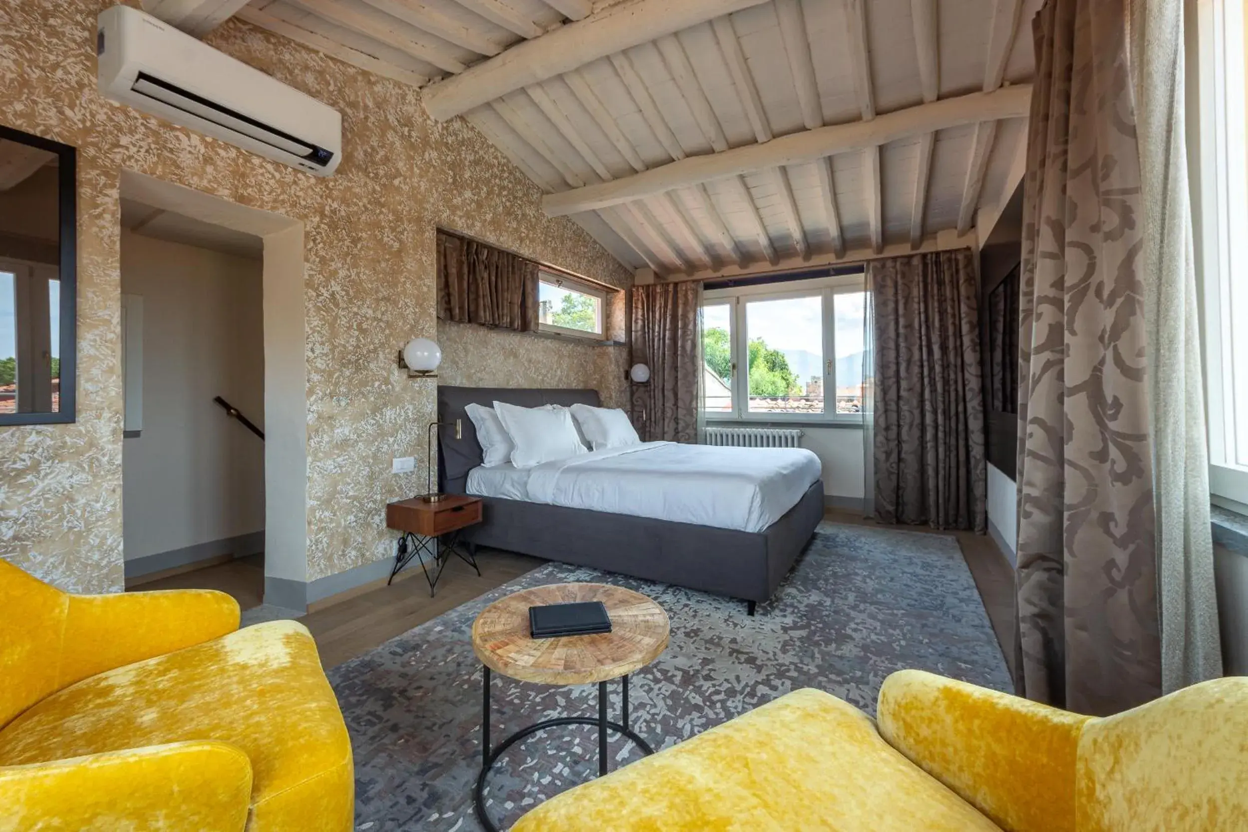 Bedroom, Bed in Grand Universe La Residenza Bedroom, Bed in Grand Universe La Residenza