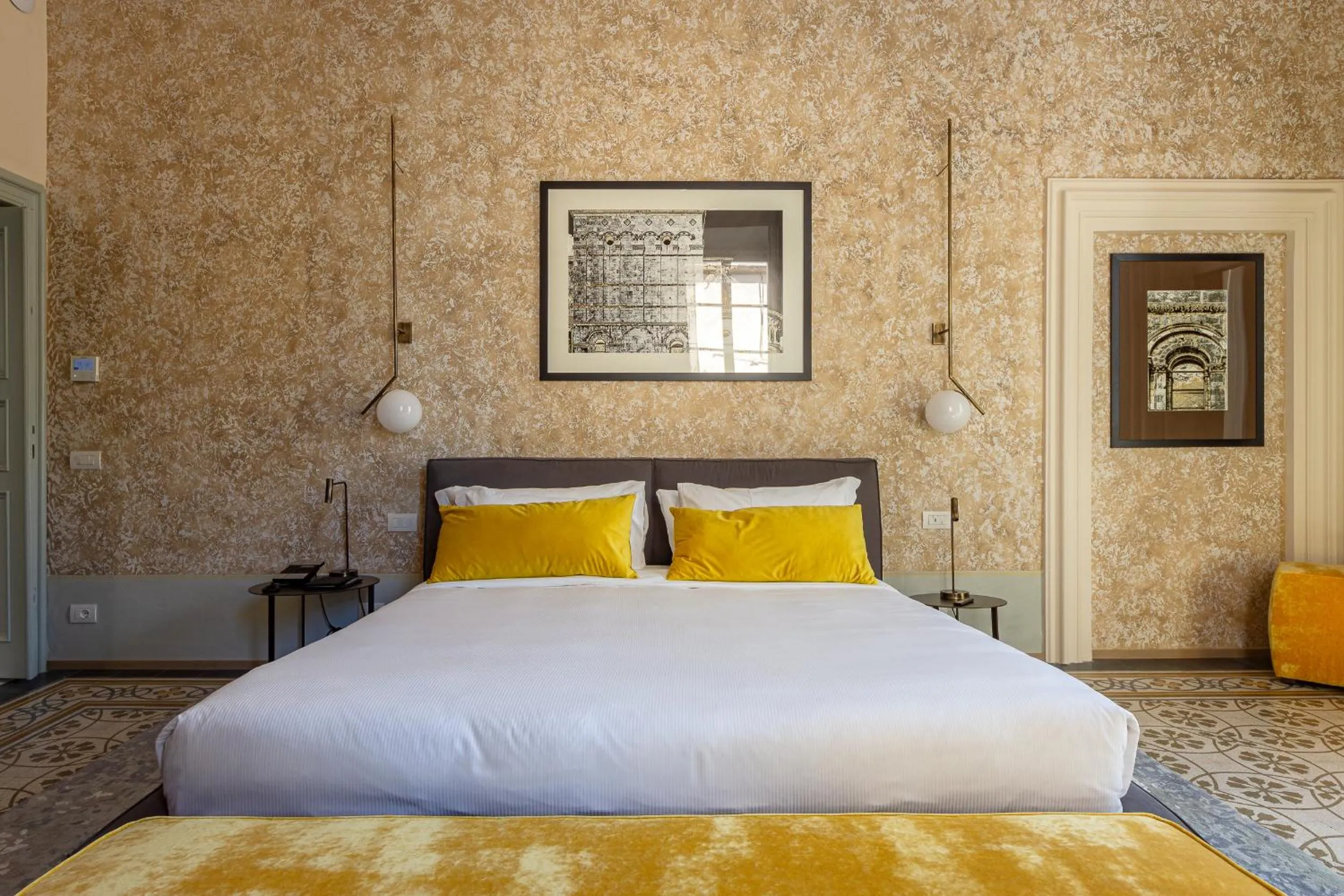 Bedroom, Bed in Grand Universe La Residenza