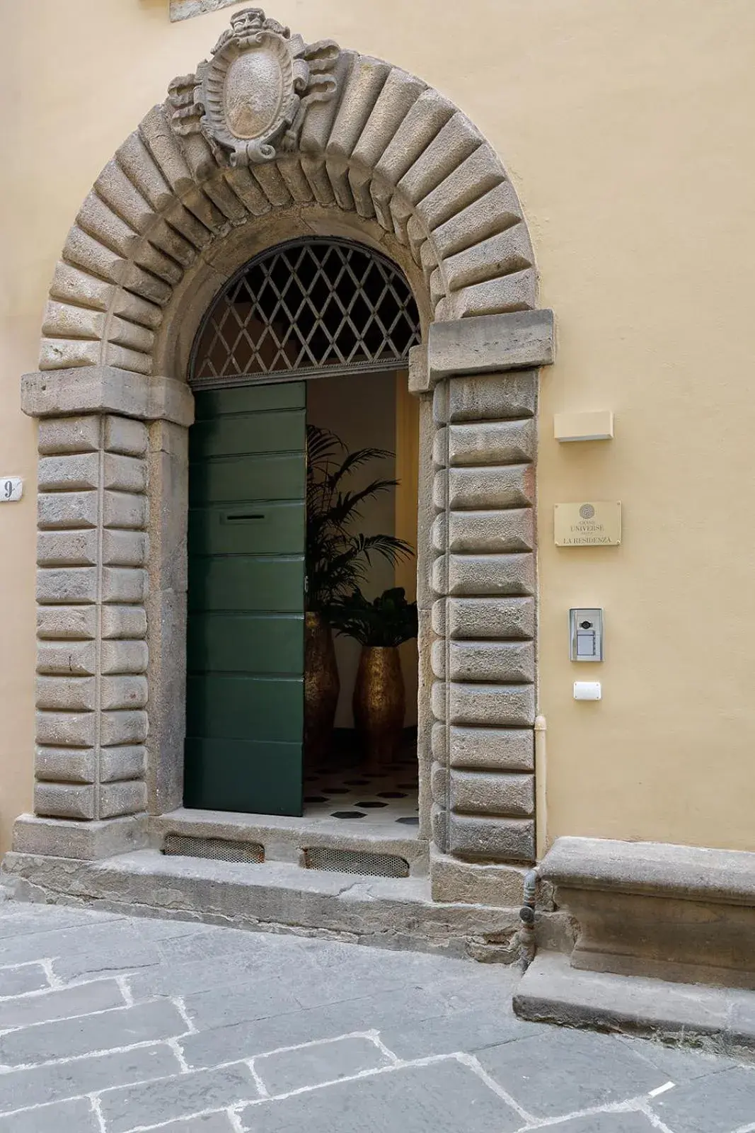 Facade/entrance in Grand Universe La Residenza Facade/entrance in Grand Universe La Residenza