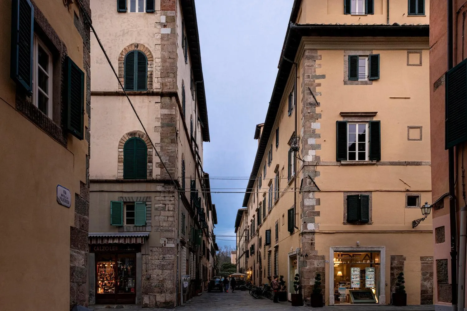 Street view in Grand Universe La Residenza