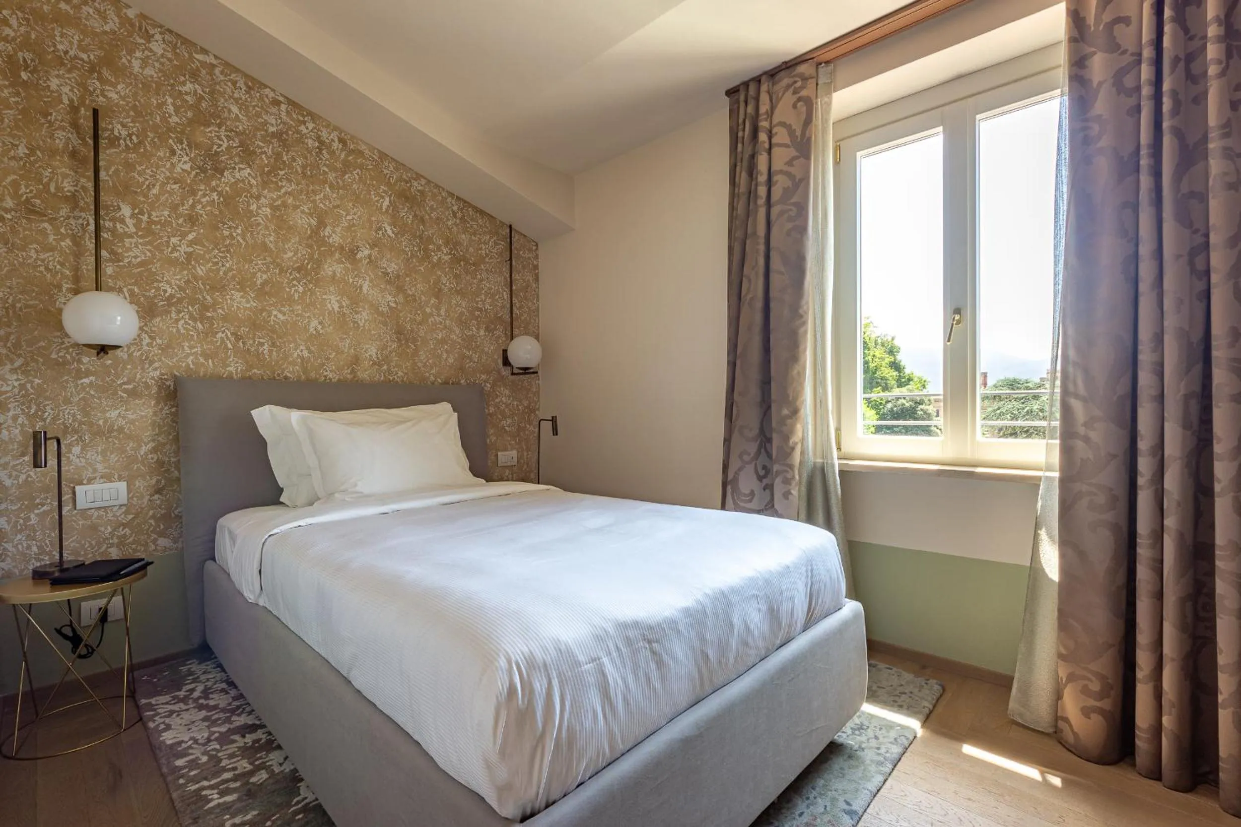 Bedroom, Bed in Grand Universe La Residenza