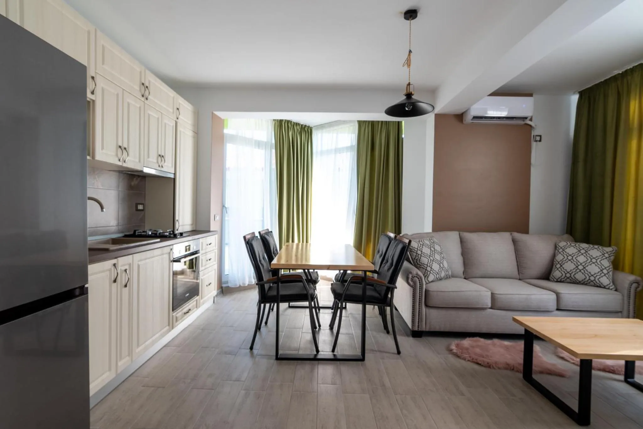 Kitchen or kitchenette in Apartamente Miramare by Alz