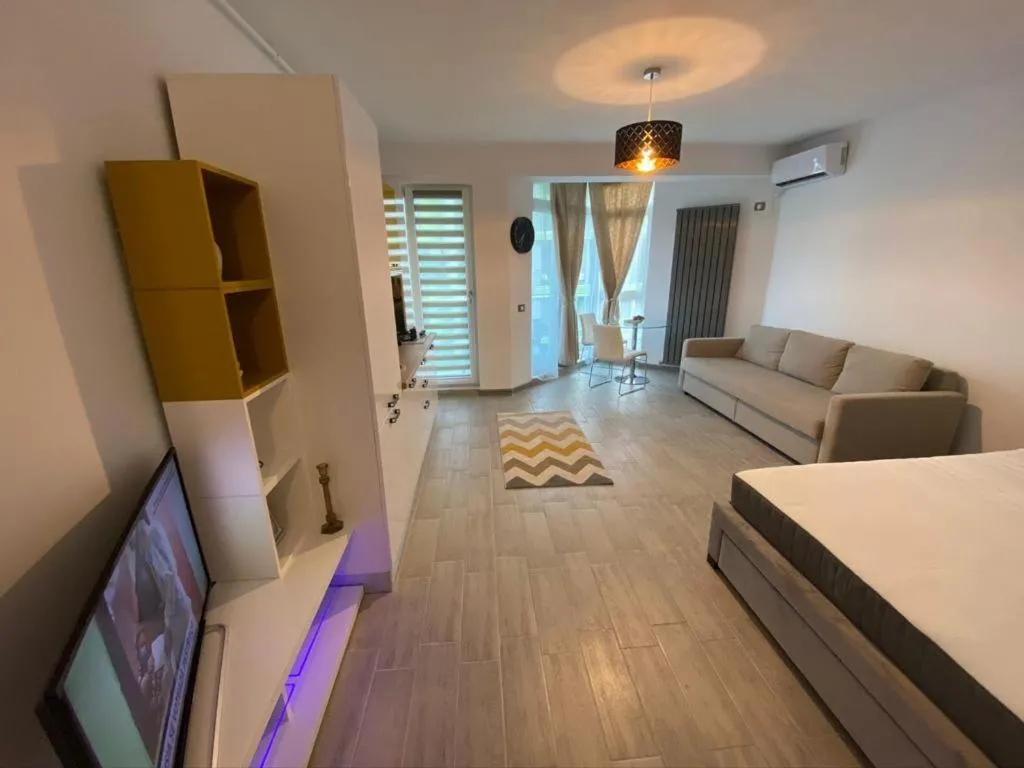 Bed in Apartamente Miramare by Alz