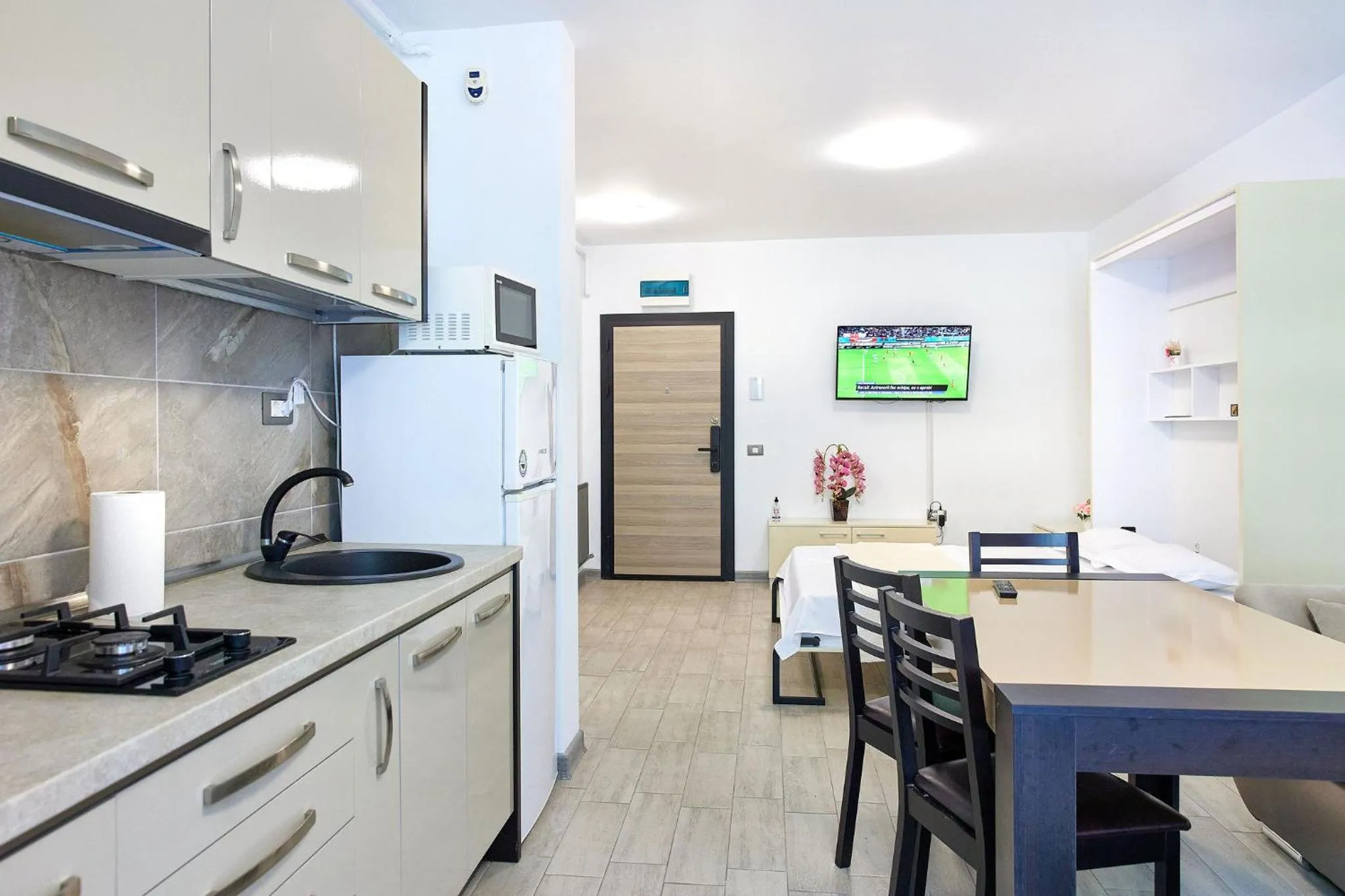 TV and multimedia in Apartamente Miramare by Alz