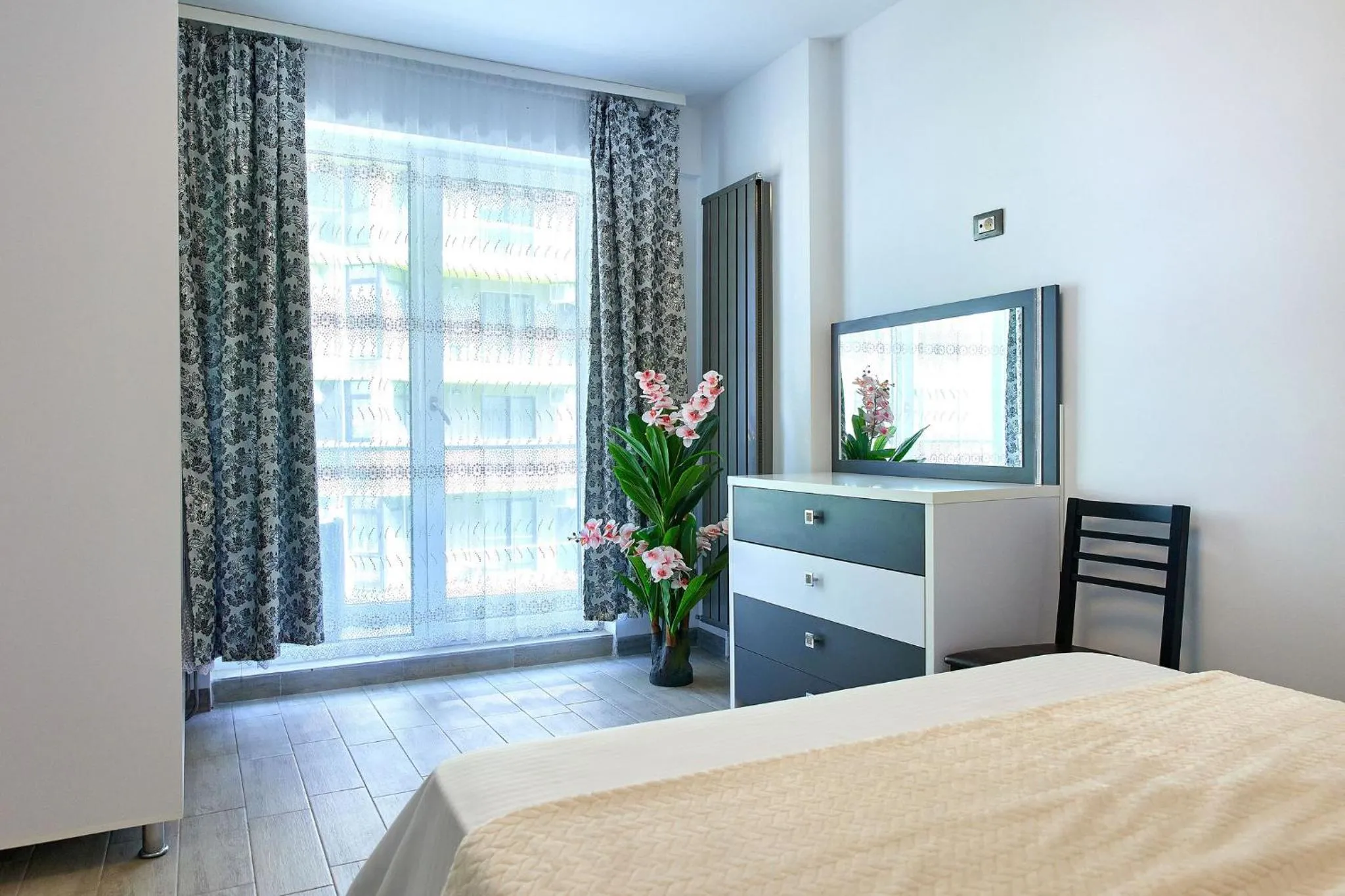 Bed in Apartamente Miramare by Alz
