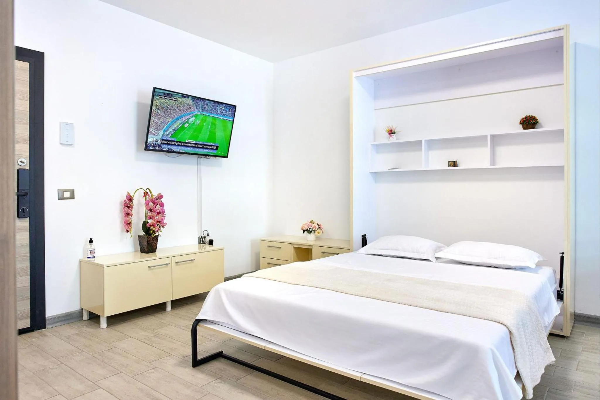 Bed in Apartamente Miramare by Alz
