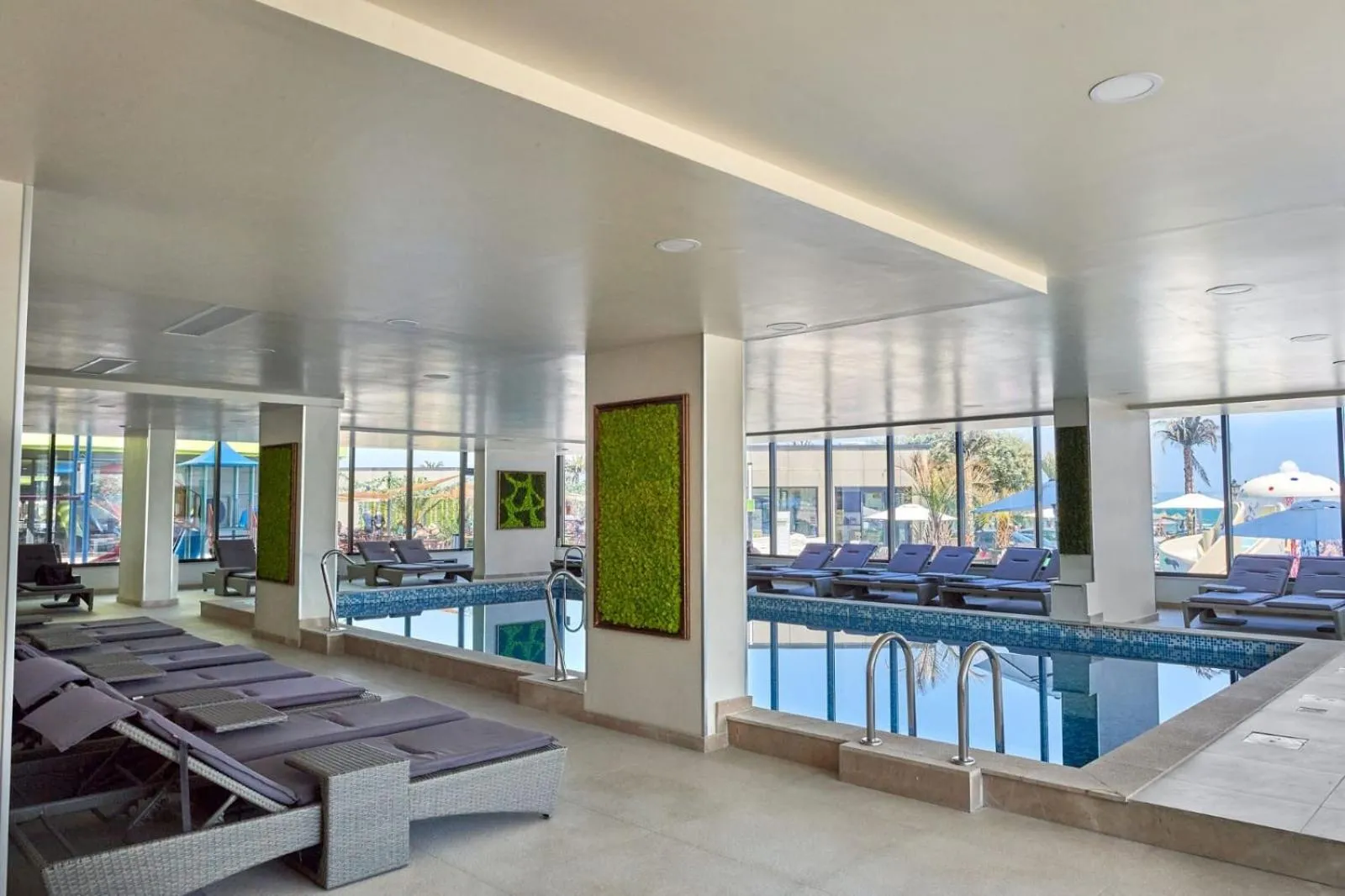 Swimming pool in Apartamente Miramare by Alz