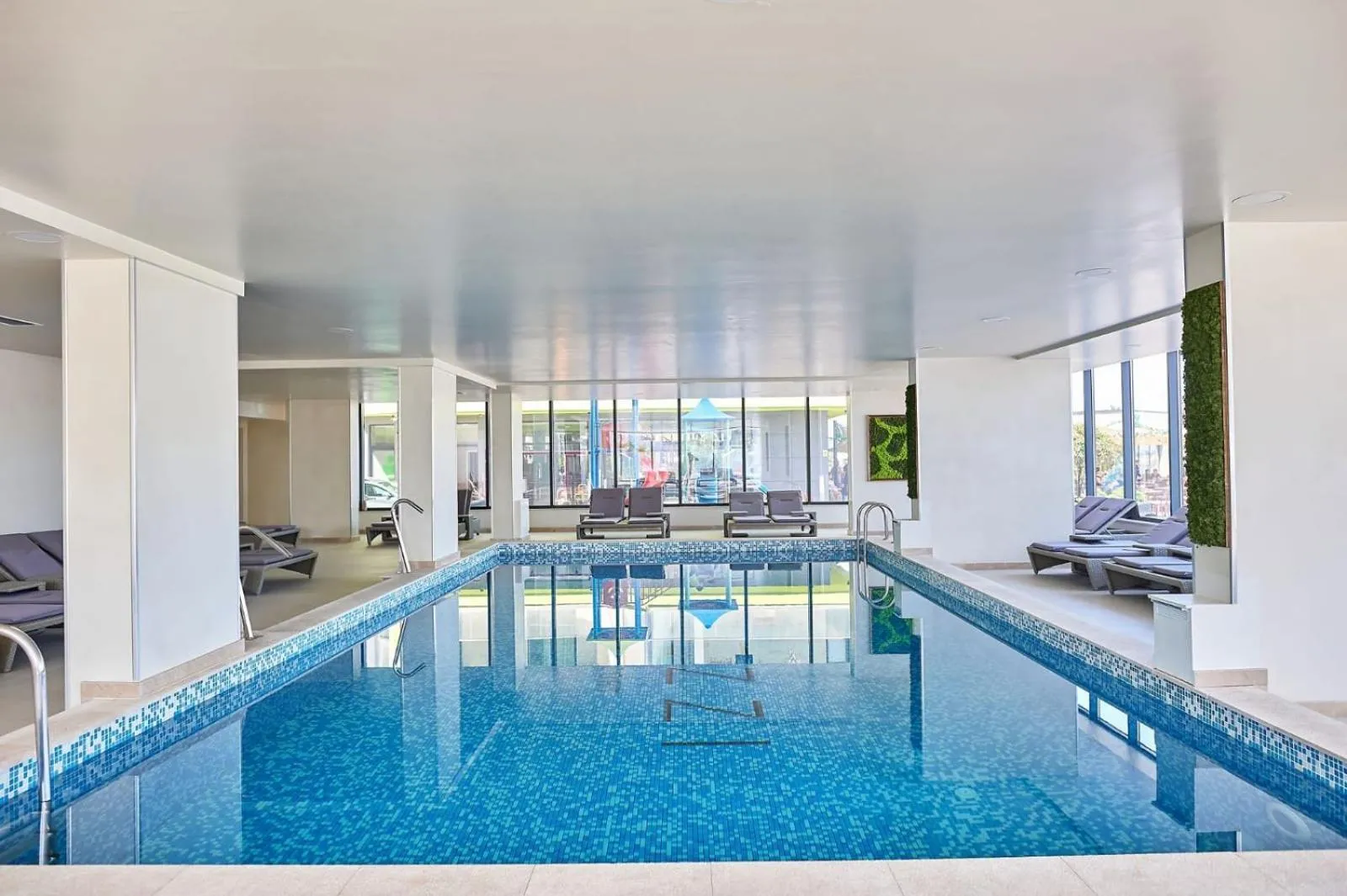 Swimming pool in Apartamente Miramare by Alz