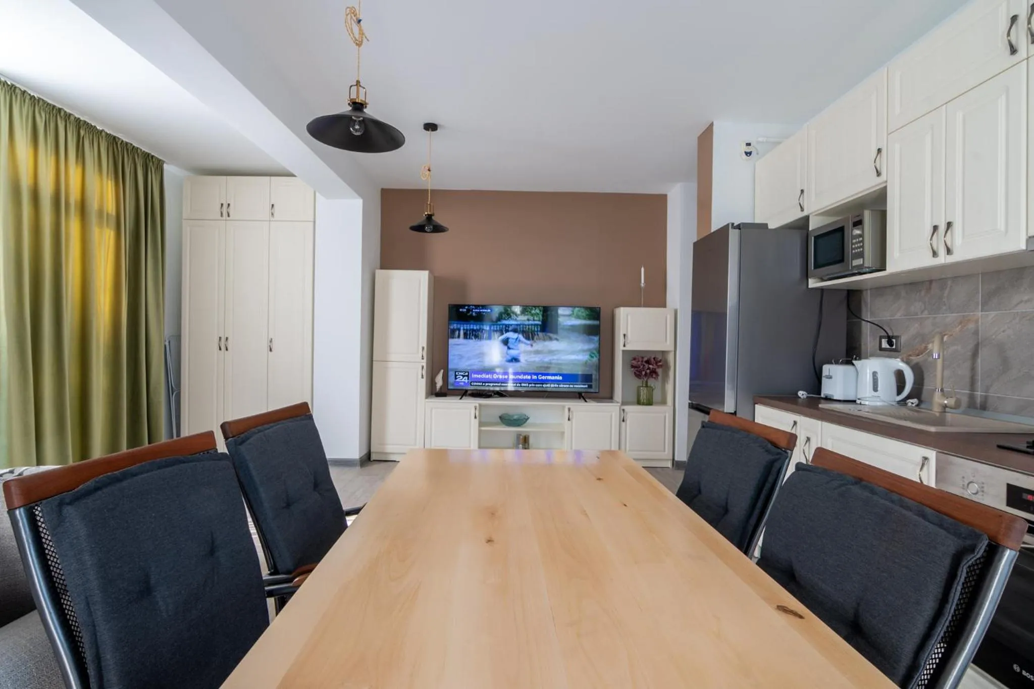 TV and multimedia in Apartamente Miramare by Alz