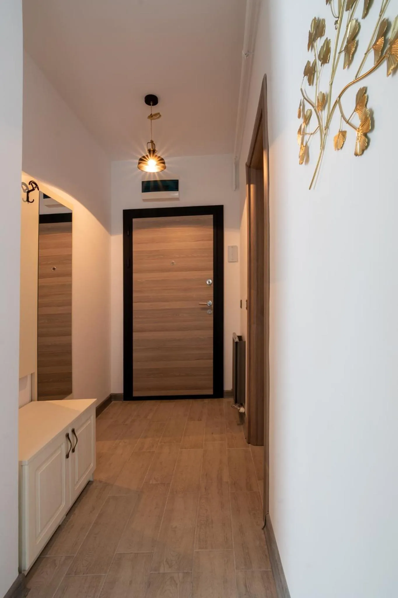 wardrobe in Apartamente Miramare by Alz