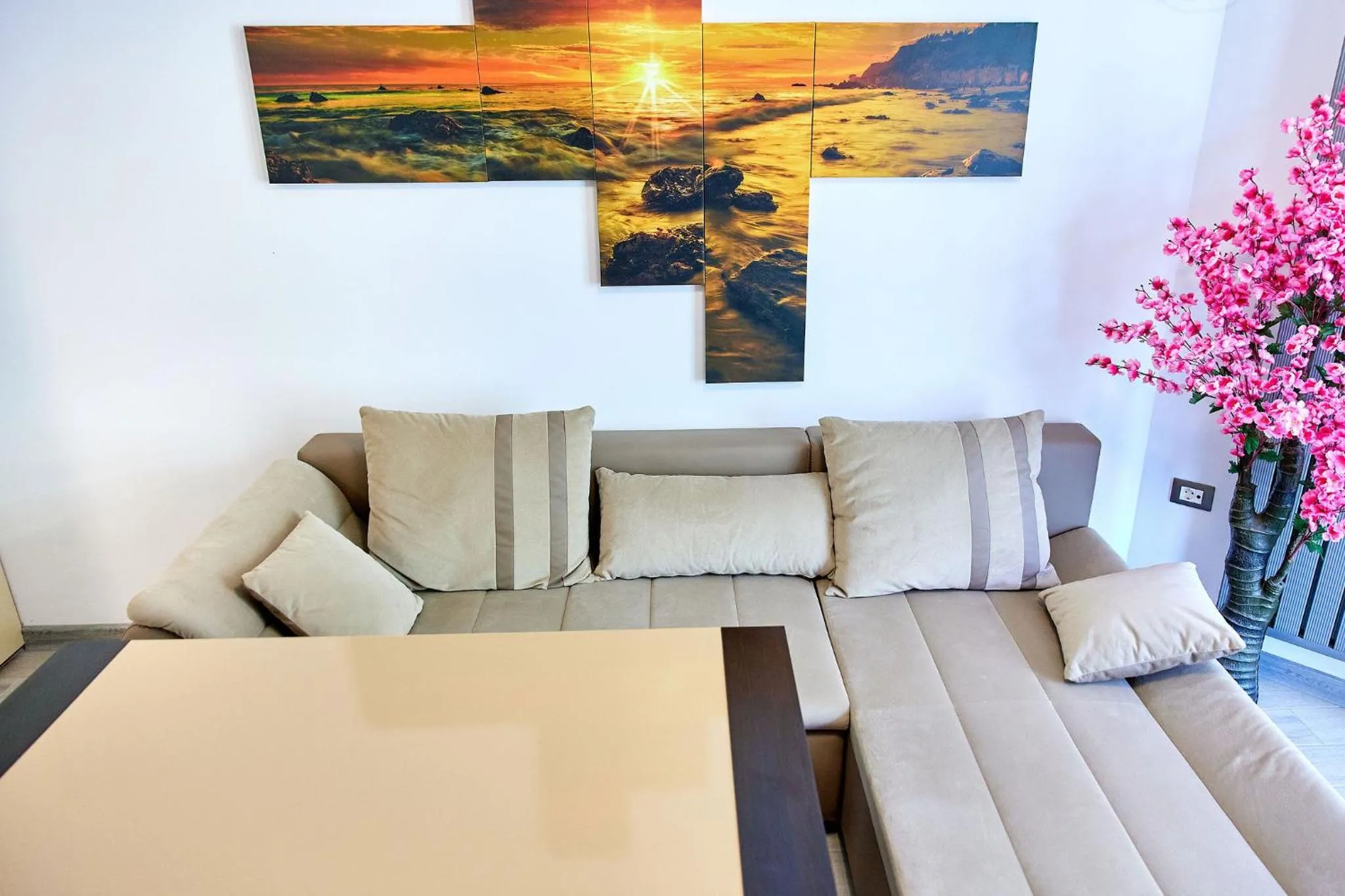 Living room in Apartamente Miramare by Alz