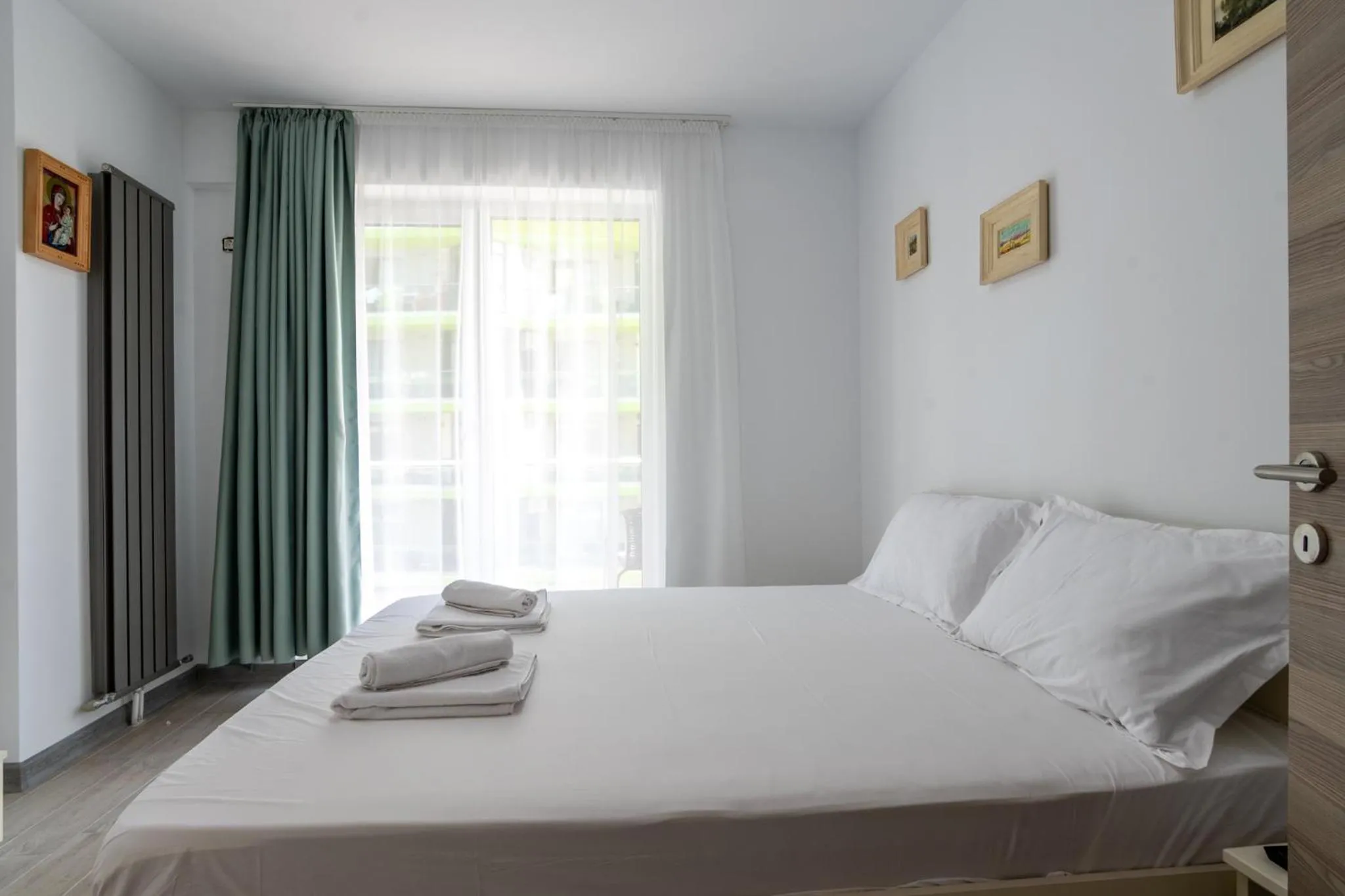 Bed in Apartamente Miramare by Alz