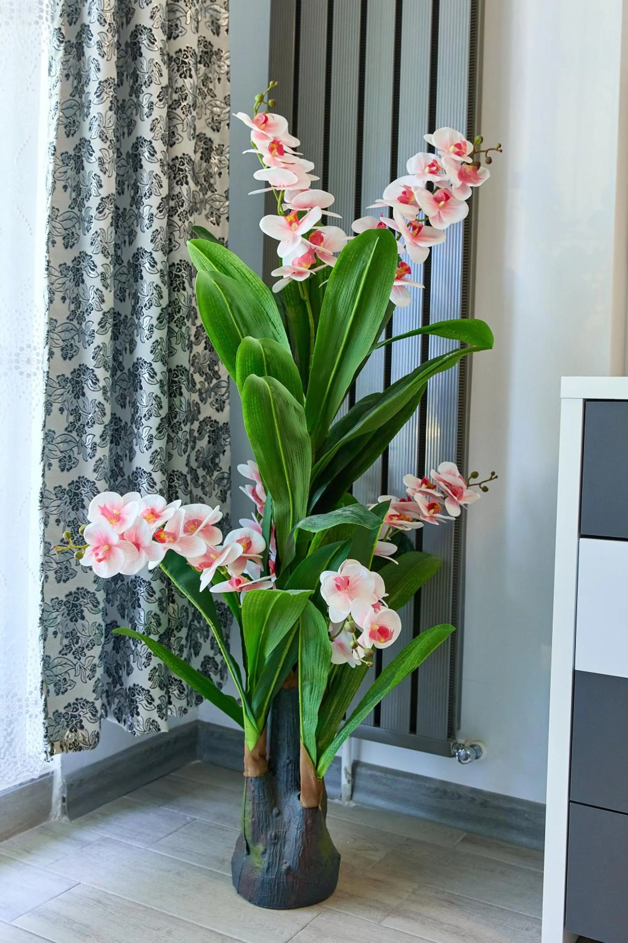 Decorative detail in Apartamente Miramare by Alz