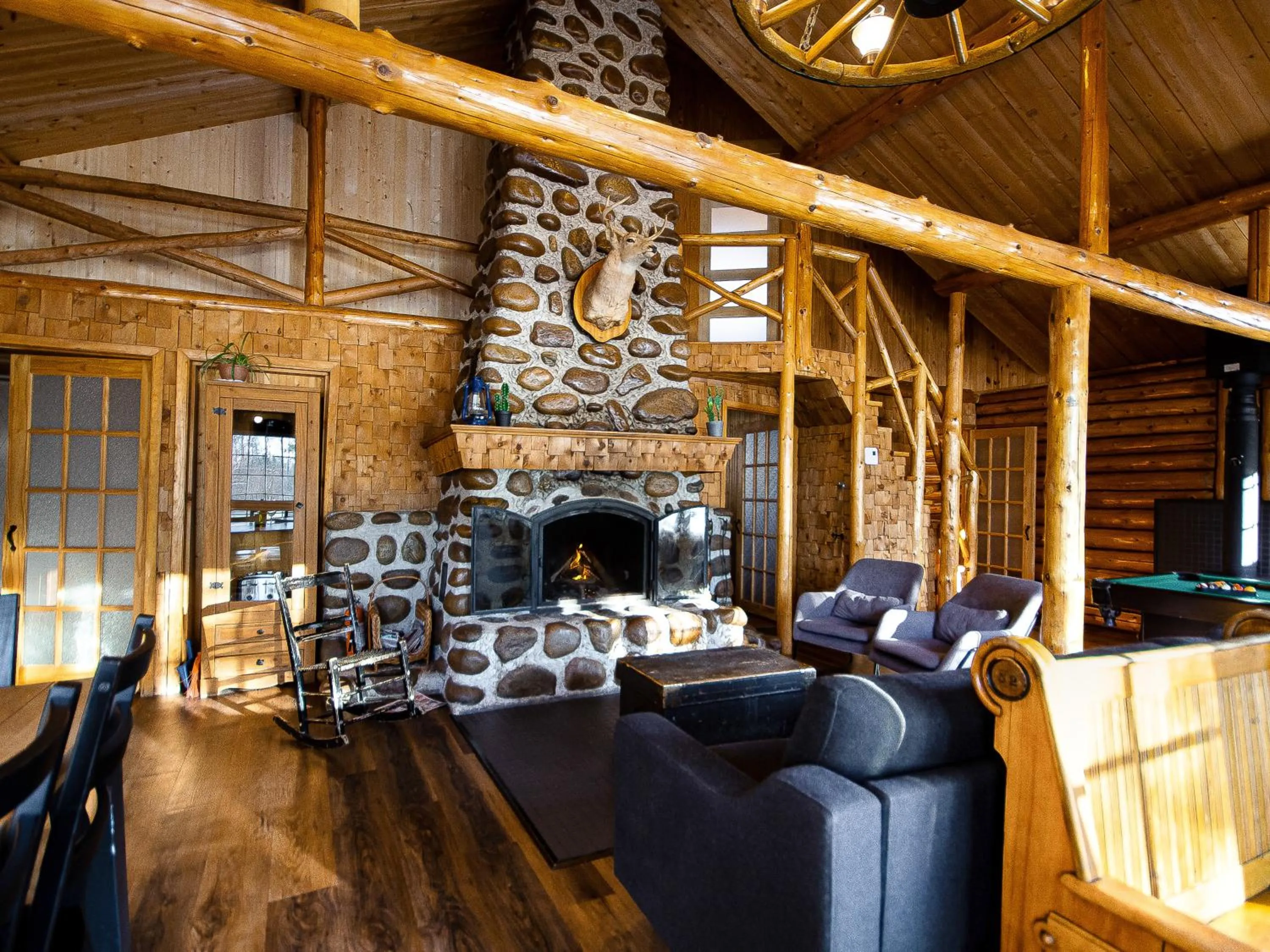 Living room in Riverside Cabin, Fishing, and Relaxation