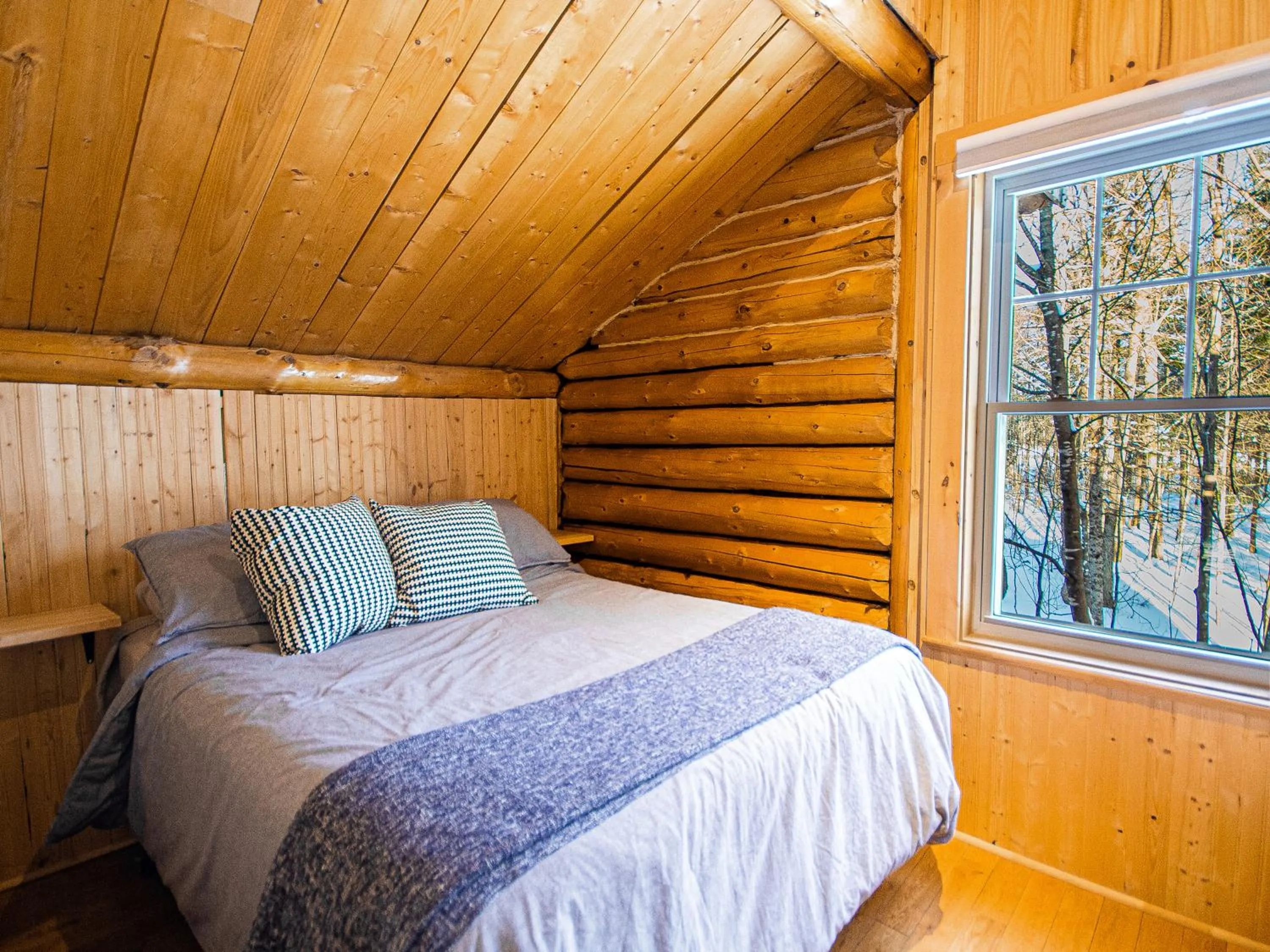 Bedroom, Bed in Riverside Cabin, Fishing, and Relaxation