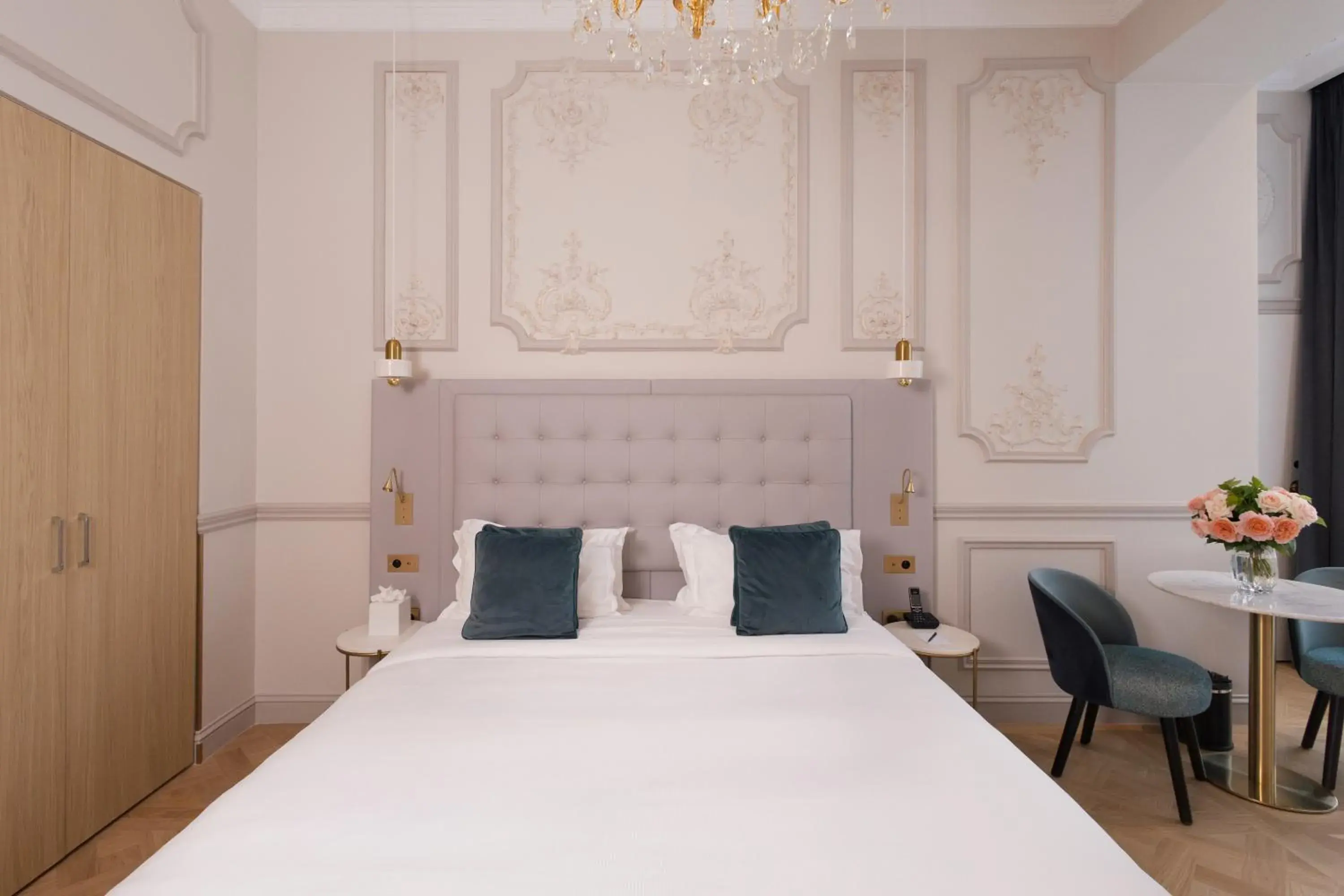 Deluxe Double Room in Mode Paris Aparthotel Deluxe Double Room in Mode Paris Aparthotel