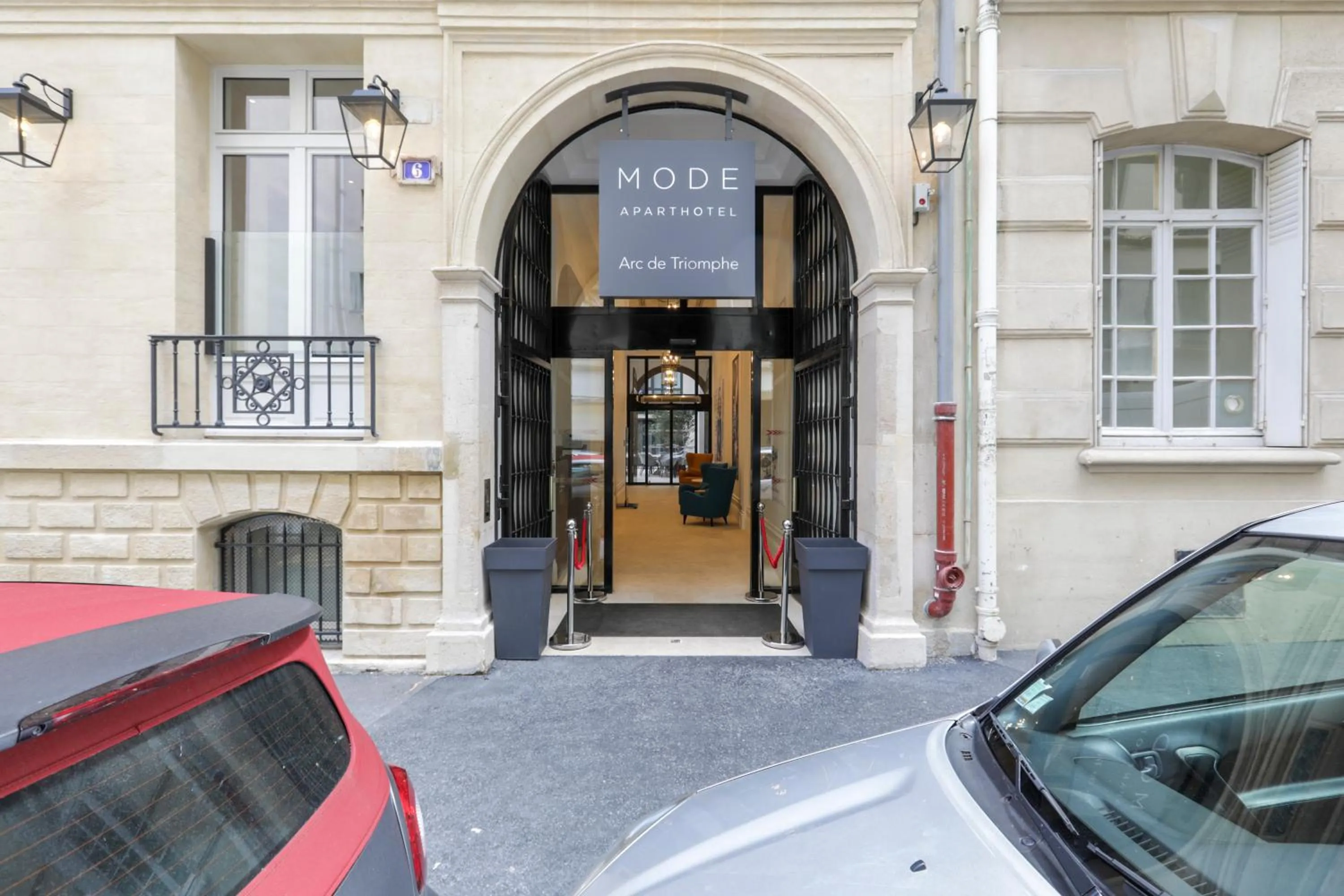 Facade/entrance in Mode Paris Aparthotel