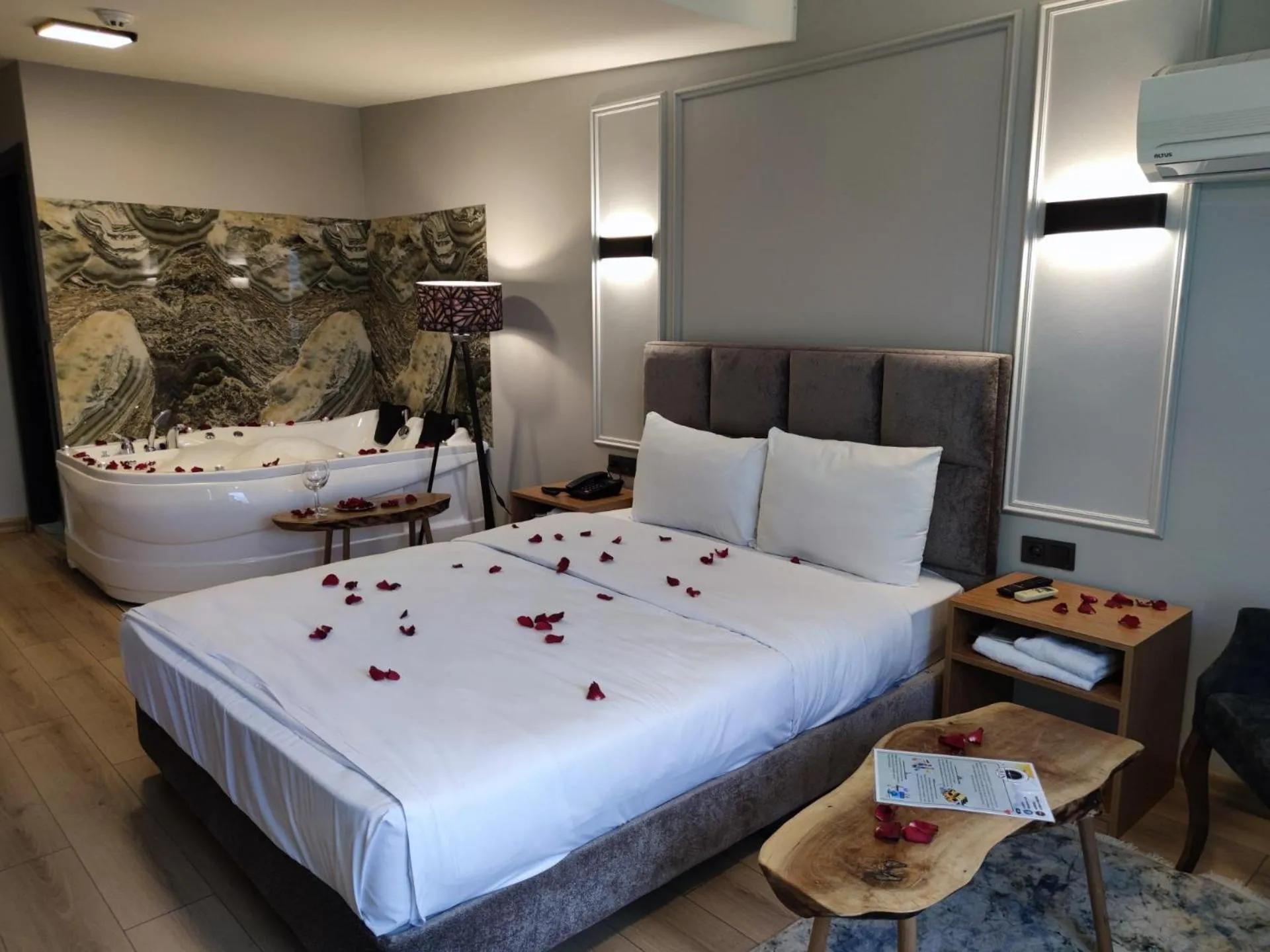 Bed in Olen Uskudar Hotel