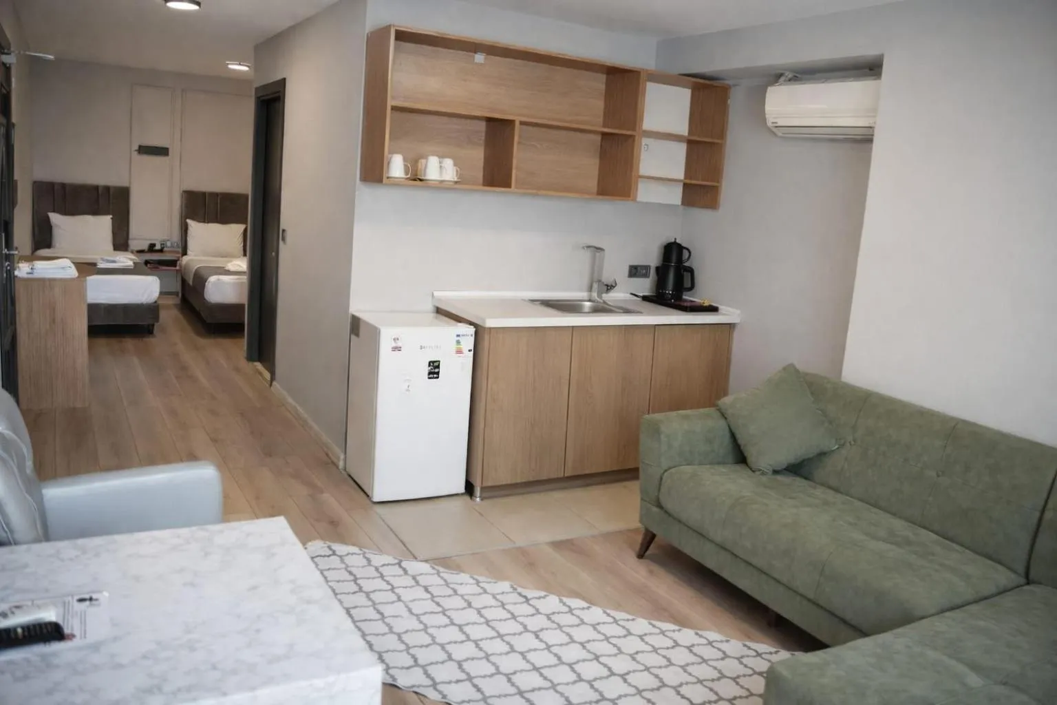 Kitchen or kitchenette, Bed in Olen Uskudar Hotel