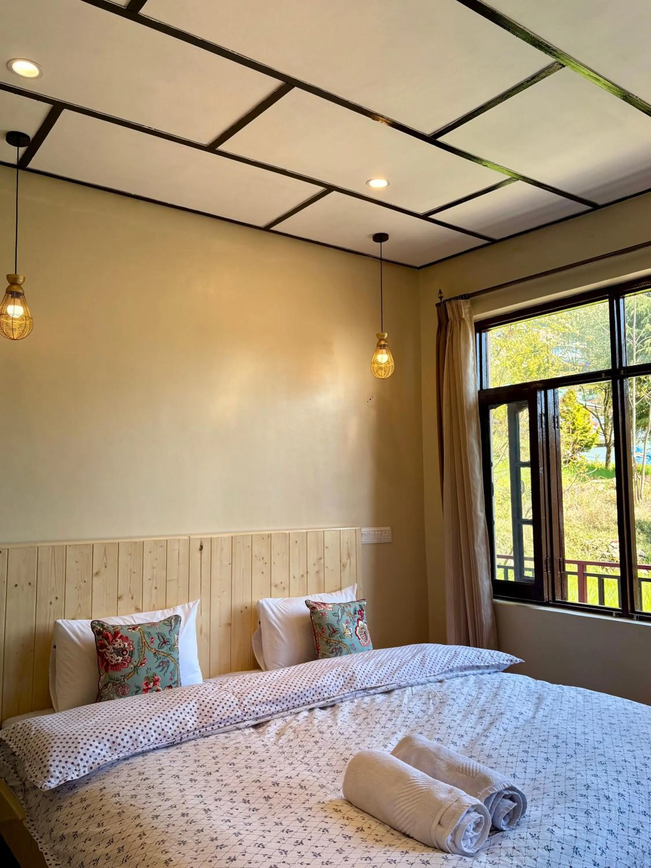 Bed in Eevolve Dharamkot - An Eco Hostel