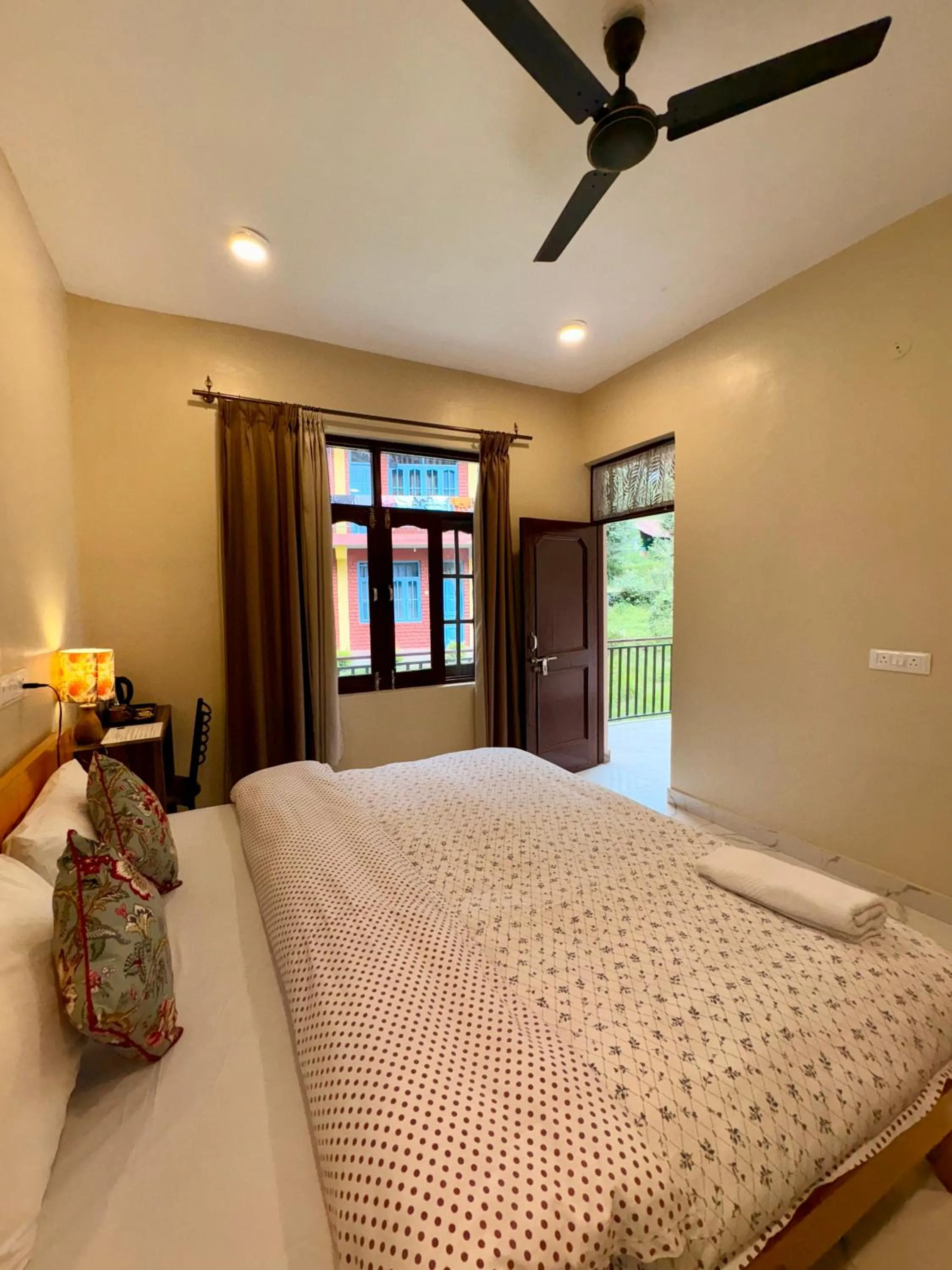 Bed in Eevolve Dharamkot - An Eco Hostel