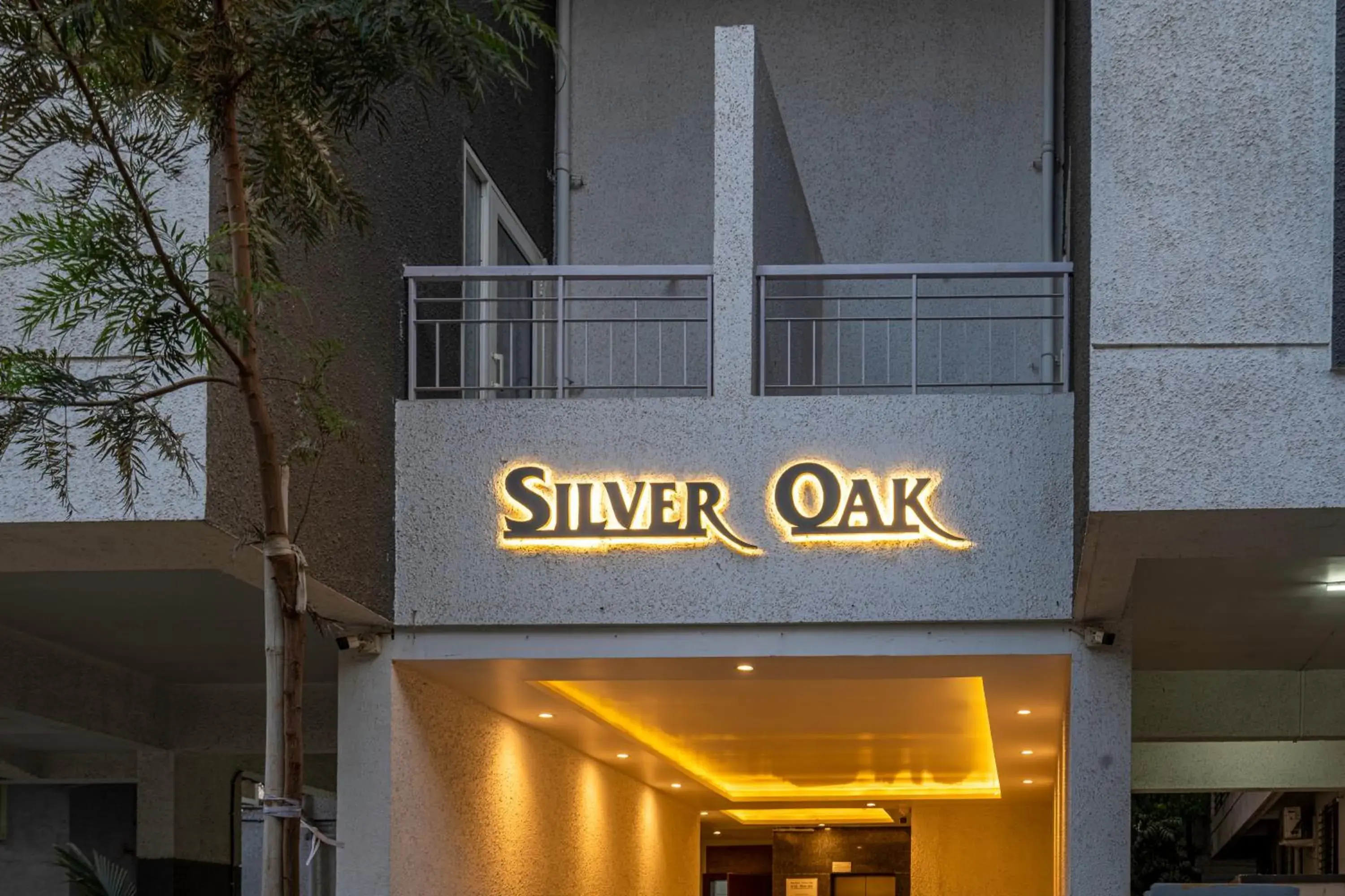 Deluxe Double Room with Balcony - single occupancy in StayBird - Silver Oak, An Apartment Hotel, Kharadi Deluxe Double Room with Balcony - single occupancy in StayBird - Silver Oak, An Apartment Hotel, Kharadi