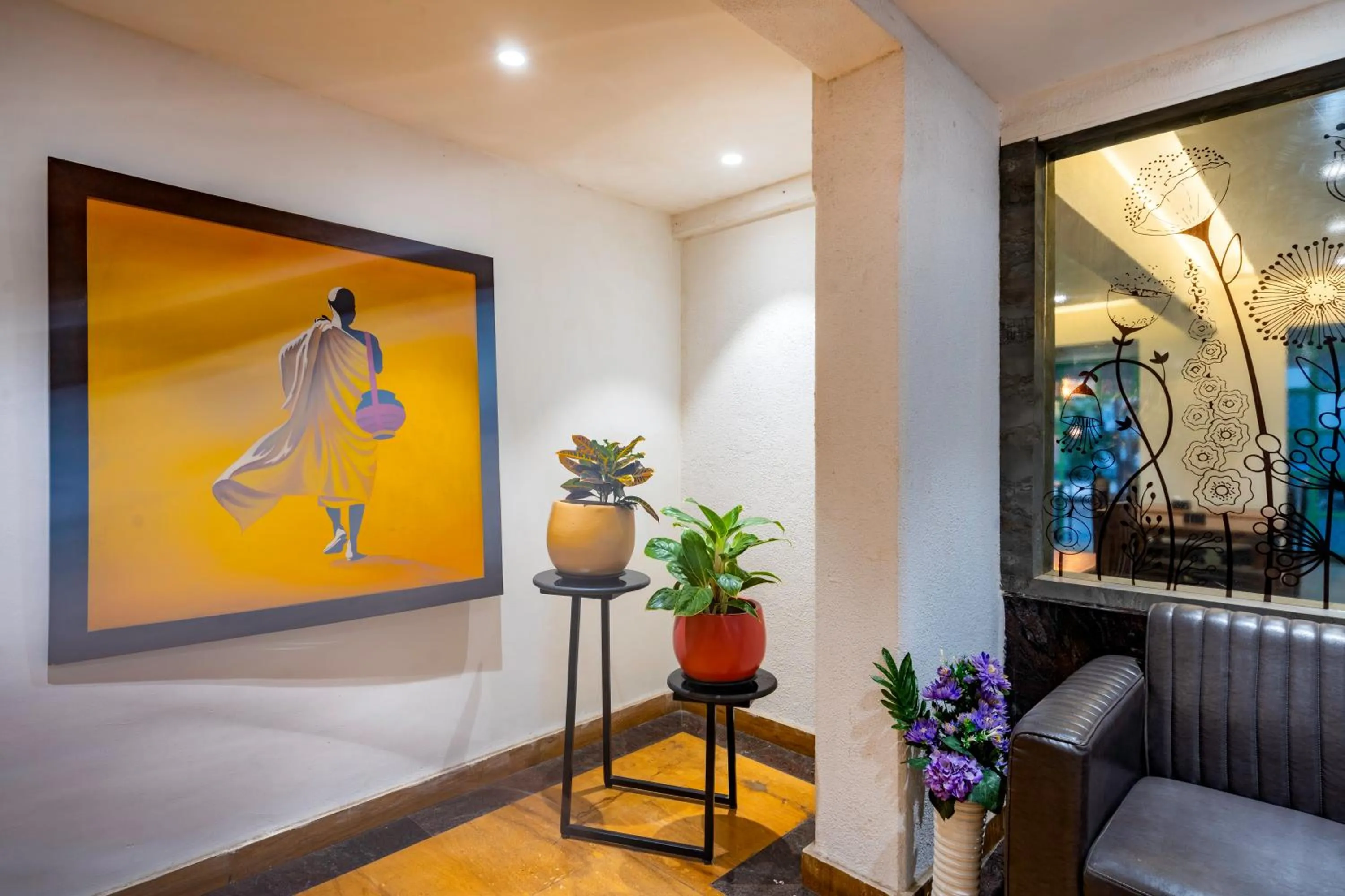 Lobby or reception in StayBird - Silver Oak, An Apartment Hotel, Kharadi