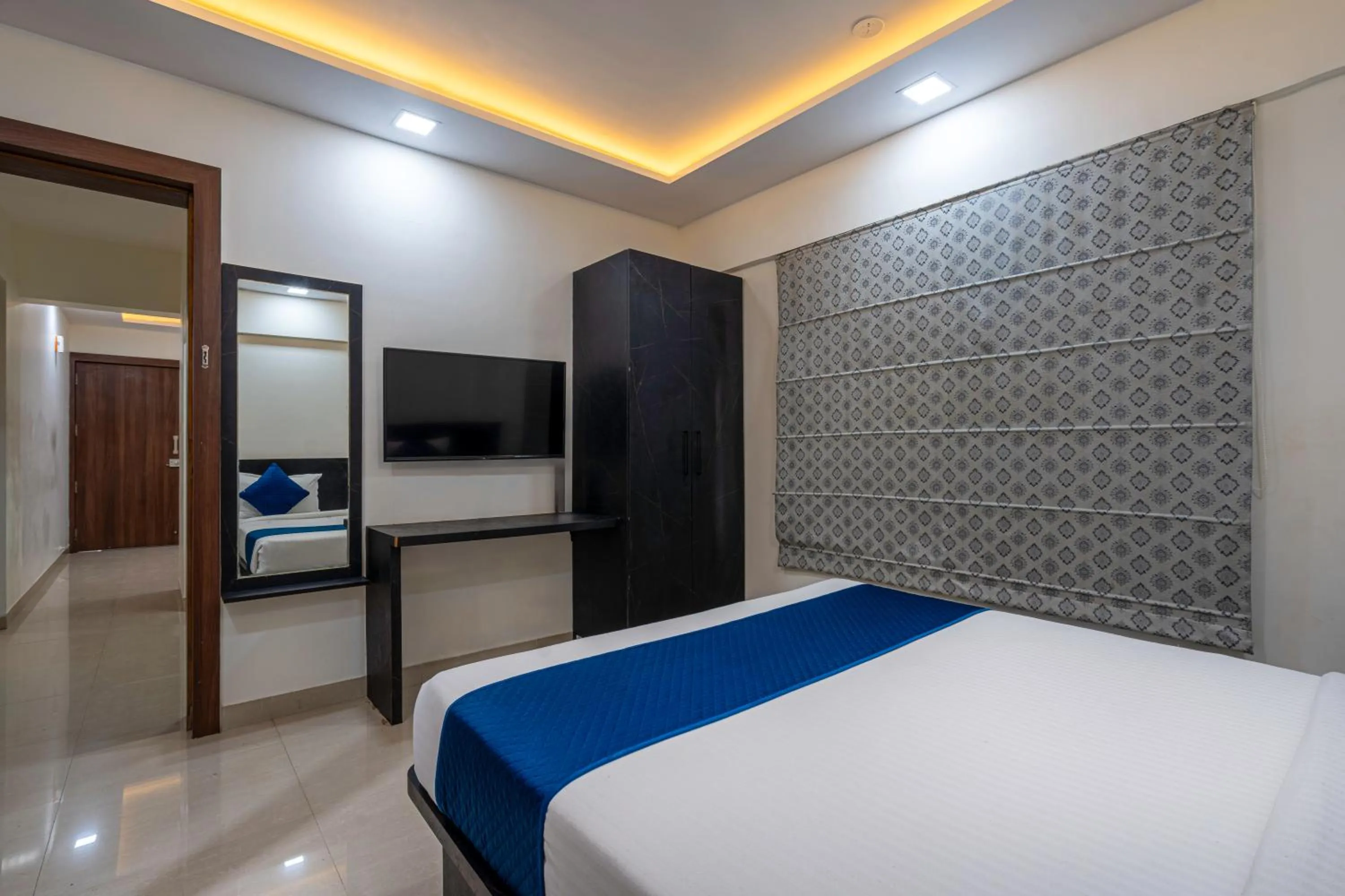 Bed in StayBird - Silver Oak, An Apartment Hotel, Kharadi
