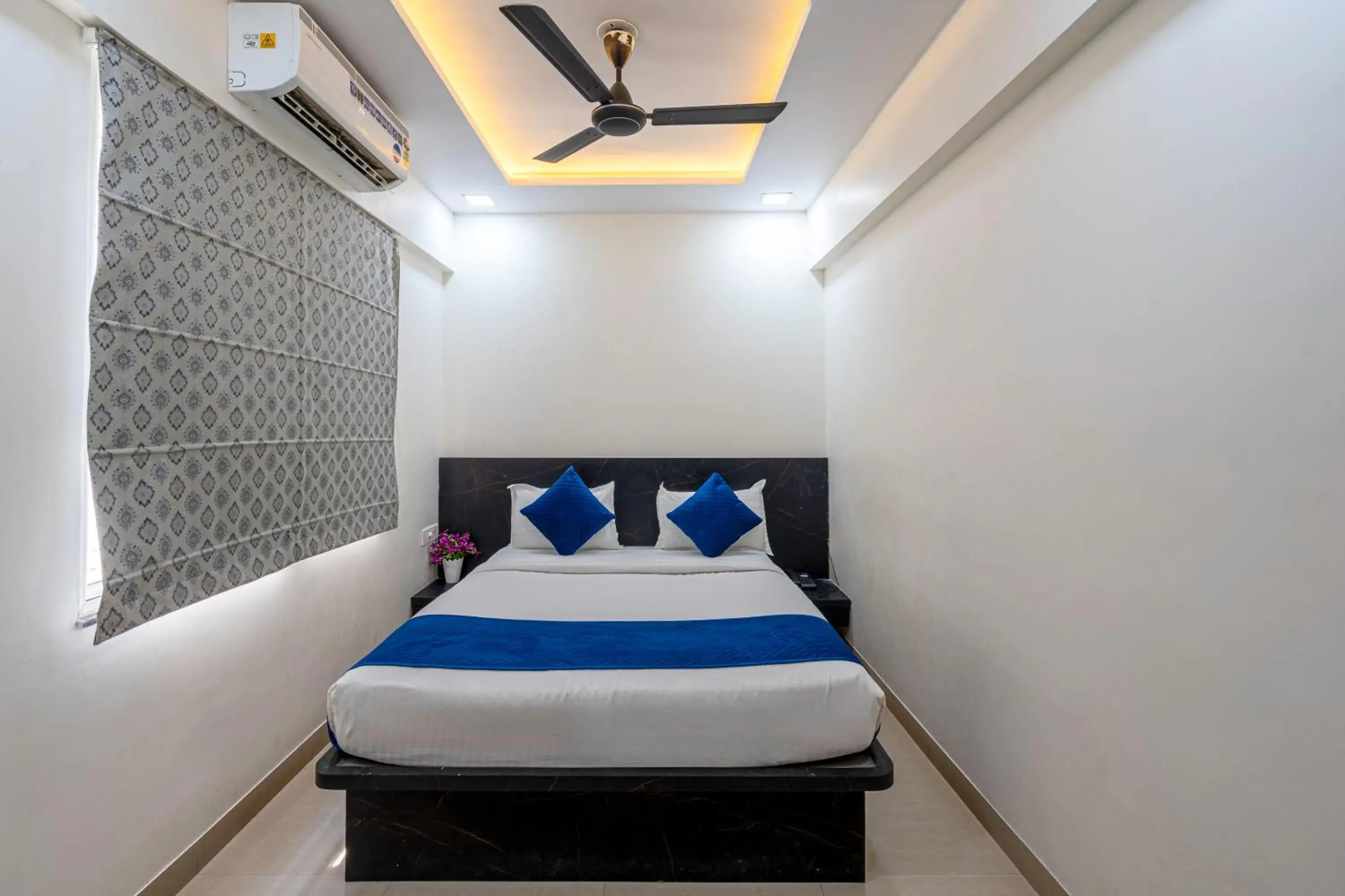Bed in StayBird - Silver Oak, An Apartment Hotel, Kharadi Bed in StayBird - Silver Oak, An Apartment Hotel, Kharadi