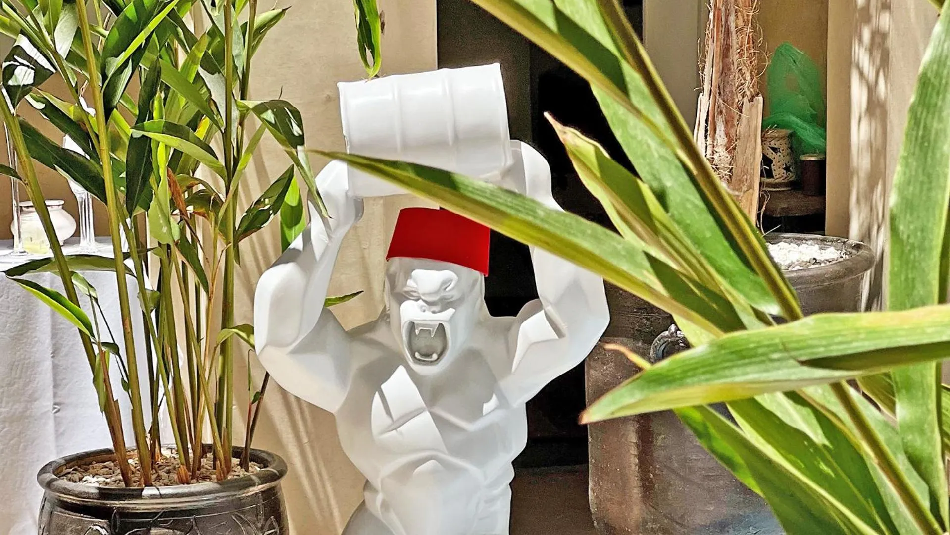 Decorative detail in Riad Pourpre Medina