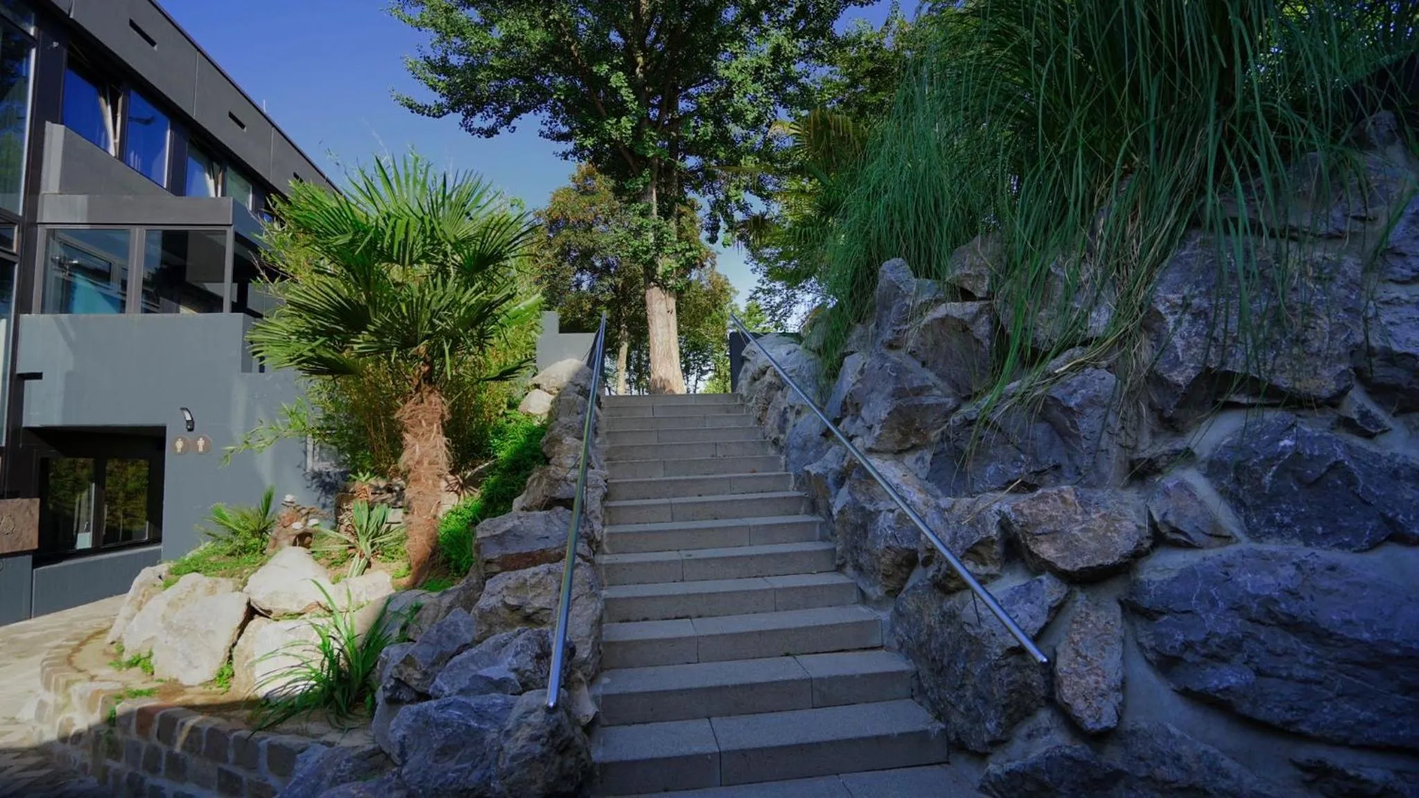 Day in TIBET HOTEL am Airport Düsseldorf-Ratingen