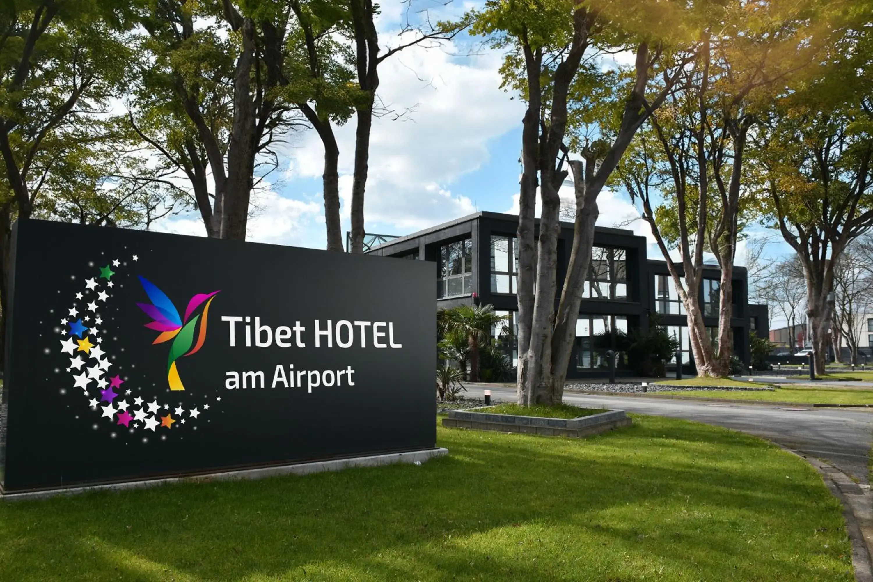 TIBET HOTEL am Airport Düsseldorf-Ratingen TIBET HOTEL am Airport Düsseldorf-Ratingen