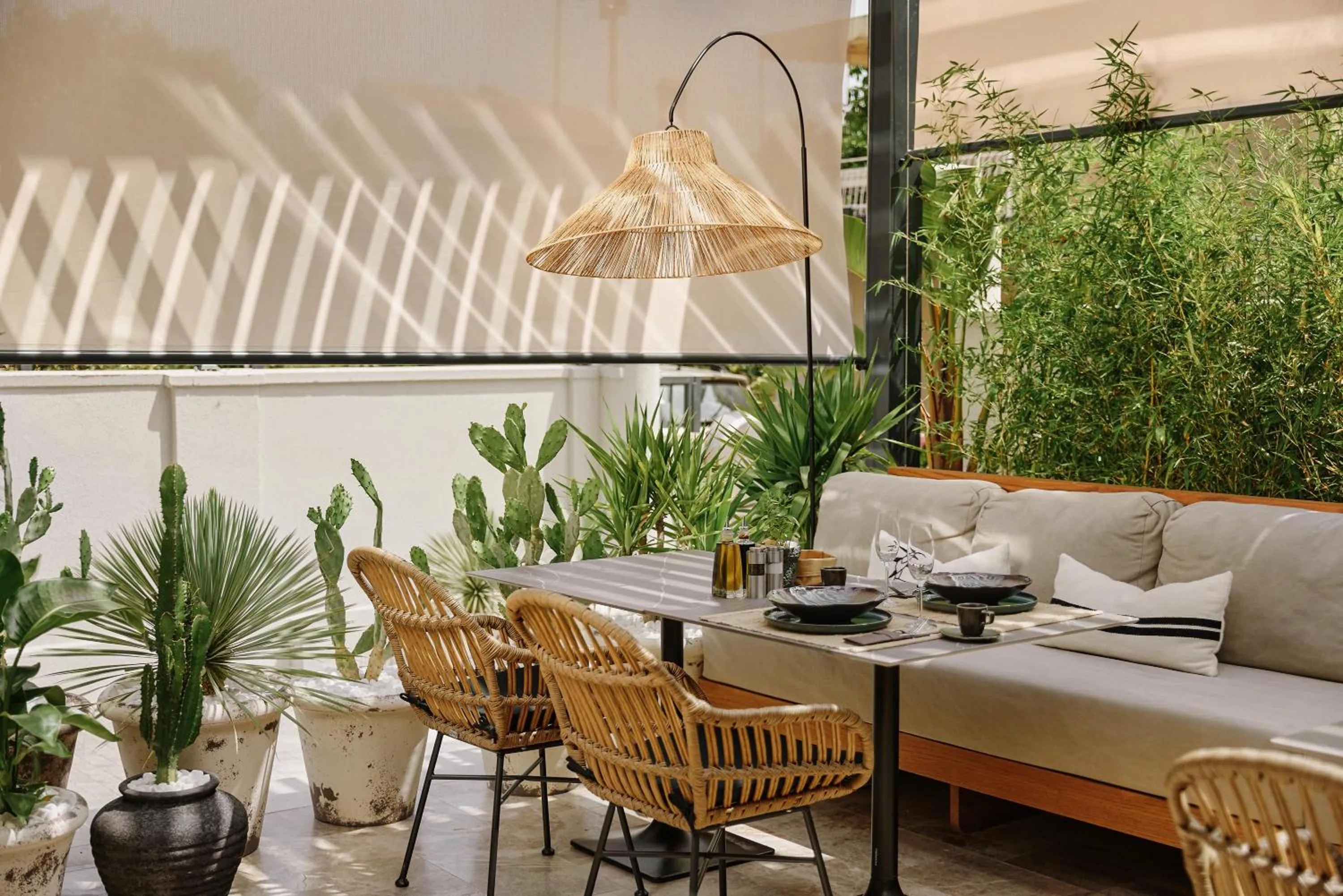 Restaurant/places to eat in Casa Manor Boutique Hotel