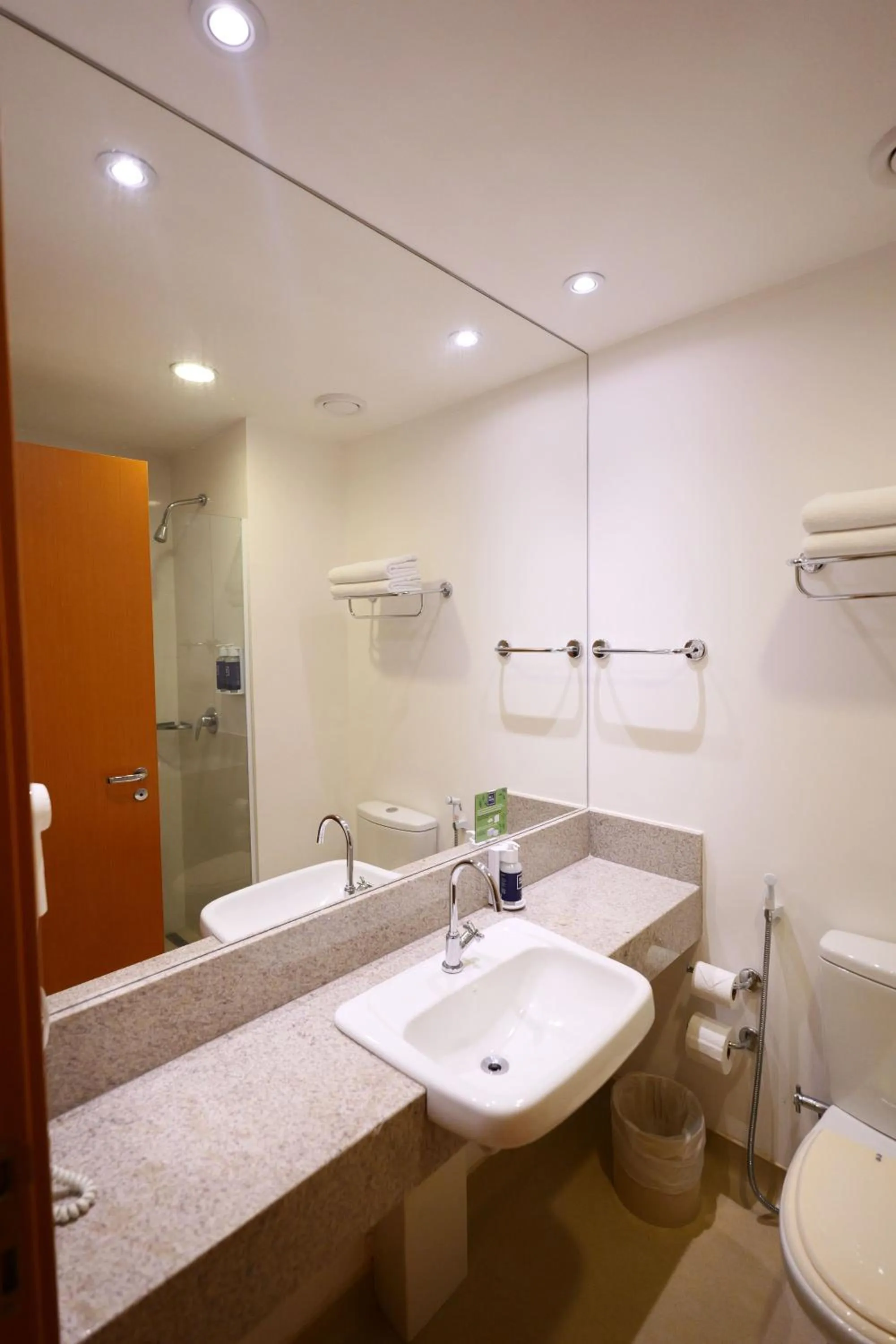 Bathroom in Samba Linhares