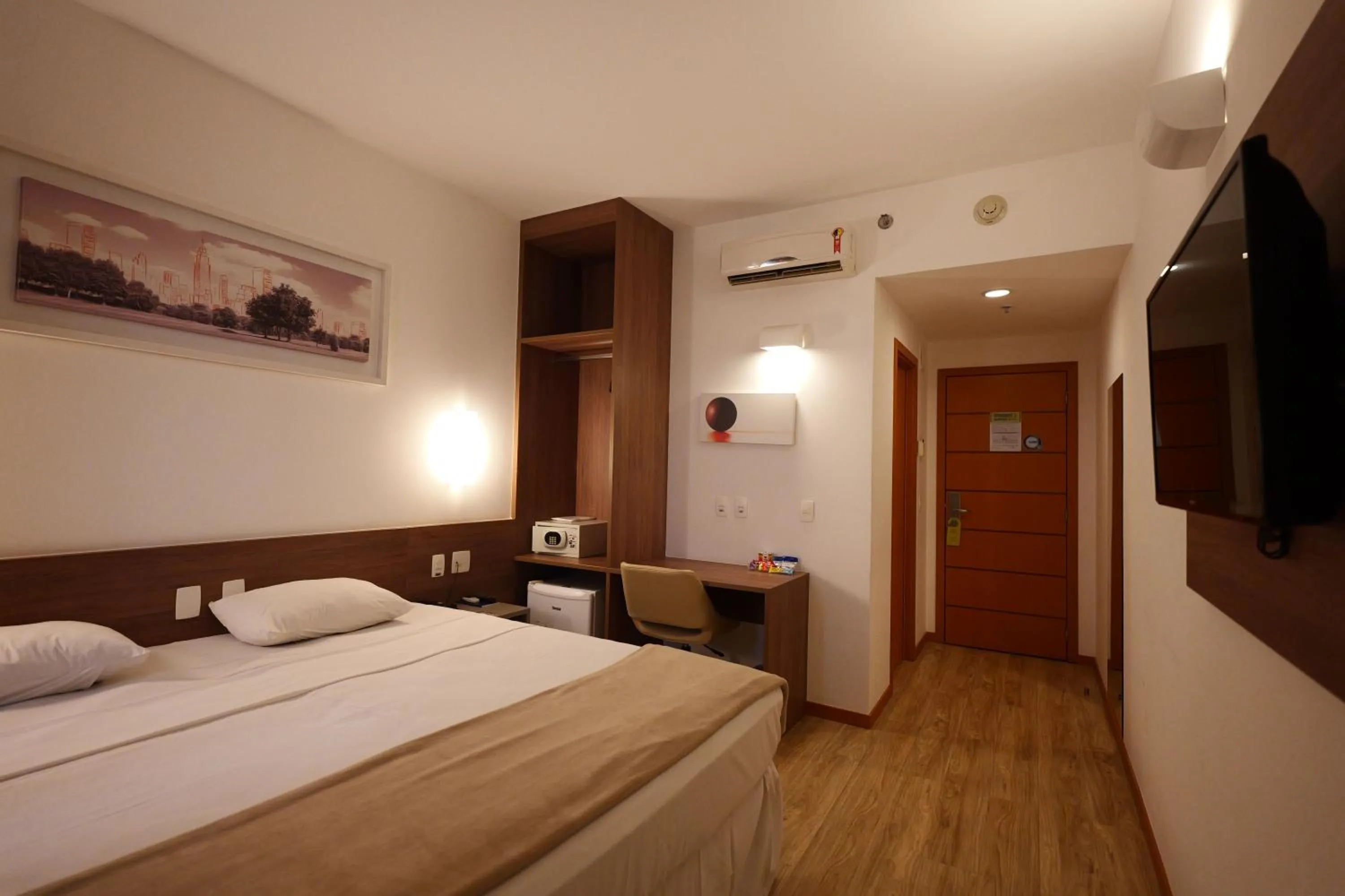 Bedroom, Bed in Samba Linhares