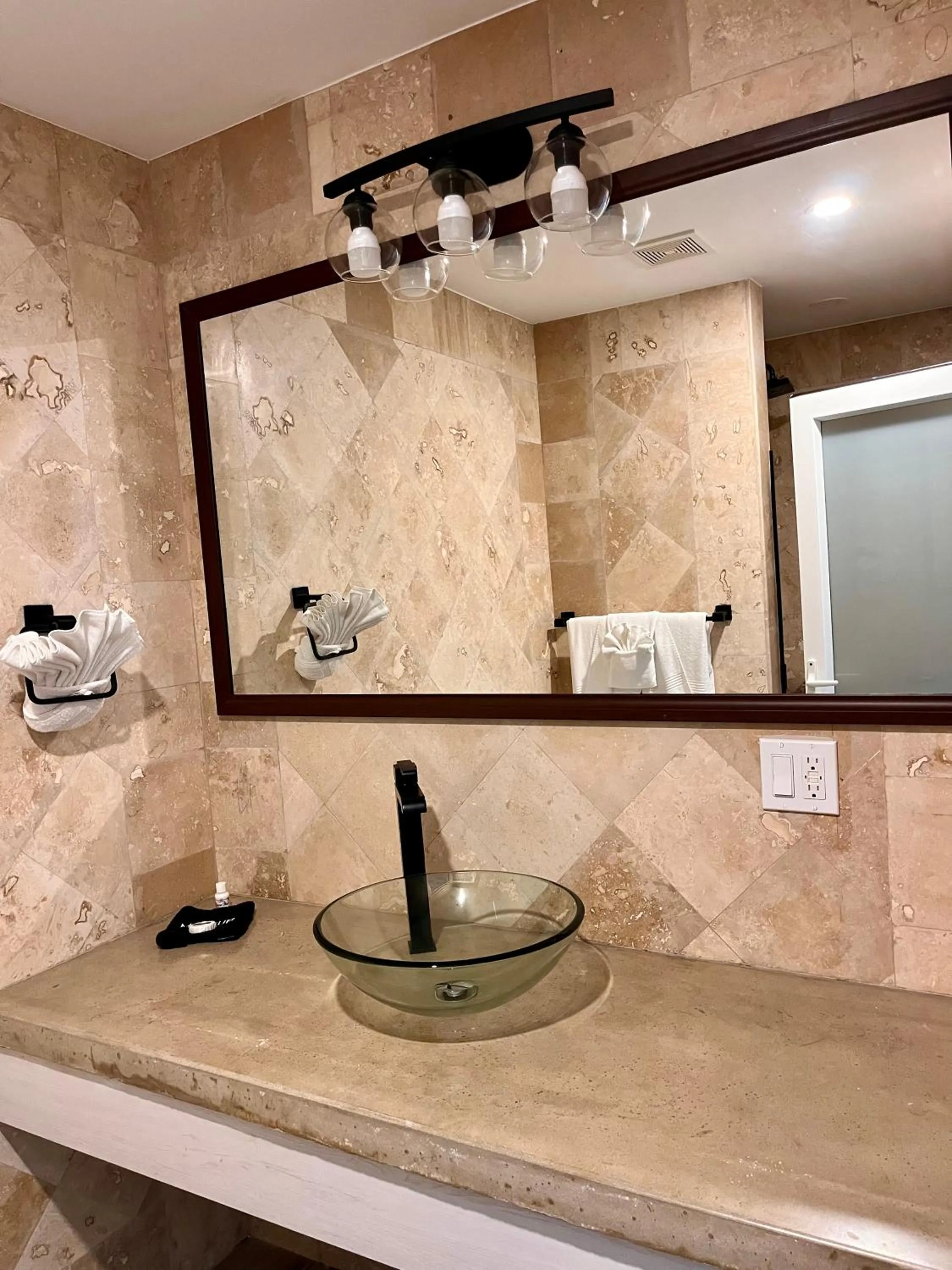Bathroom in The Watermark Hotel