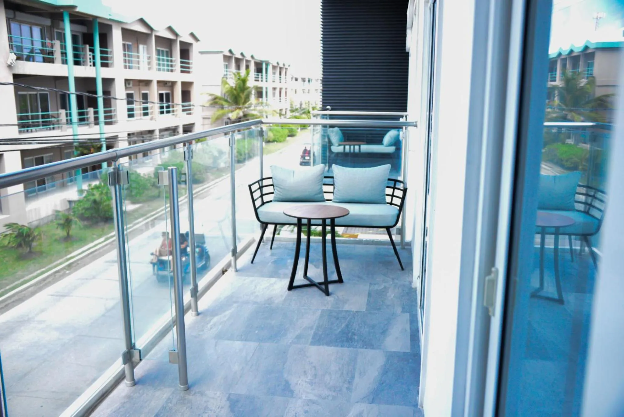 Balcony/Terrace in The Watermark Hotel