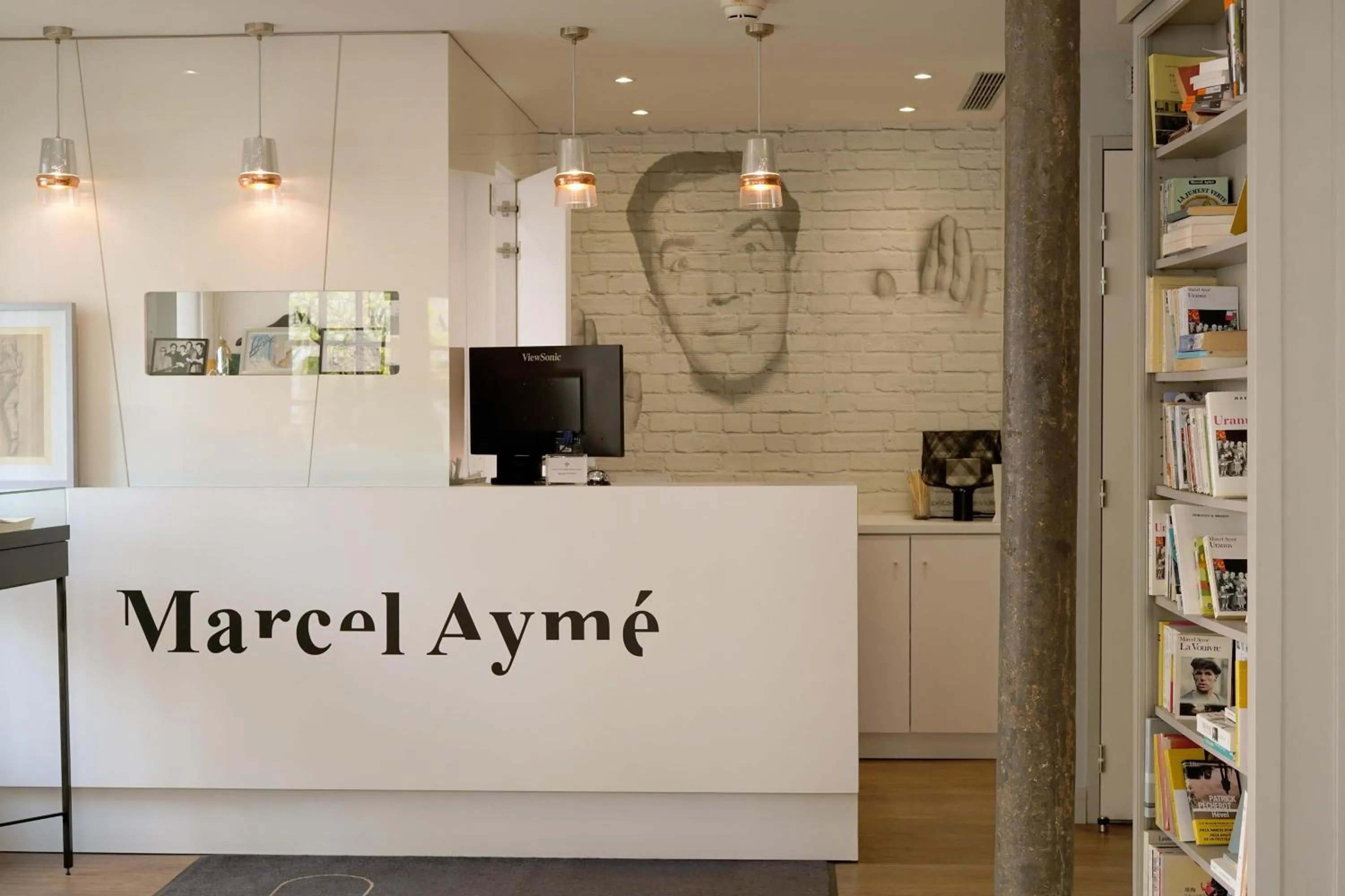Lobby or reception in Hotel Litteraire Marcel Ayme, BW Premier Collection